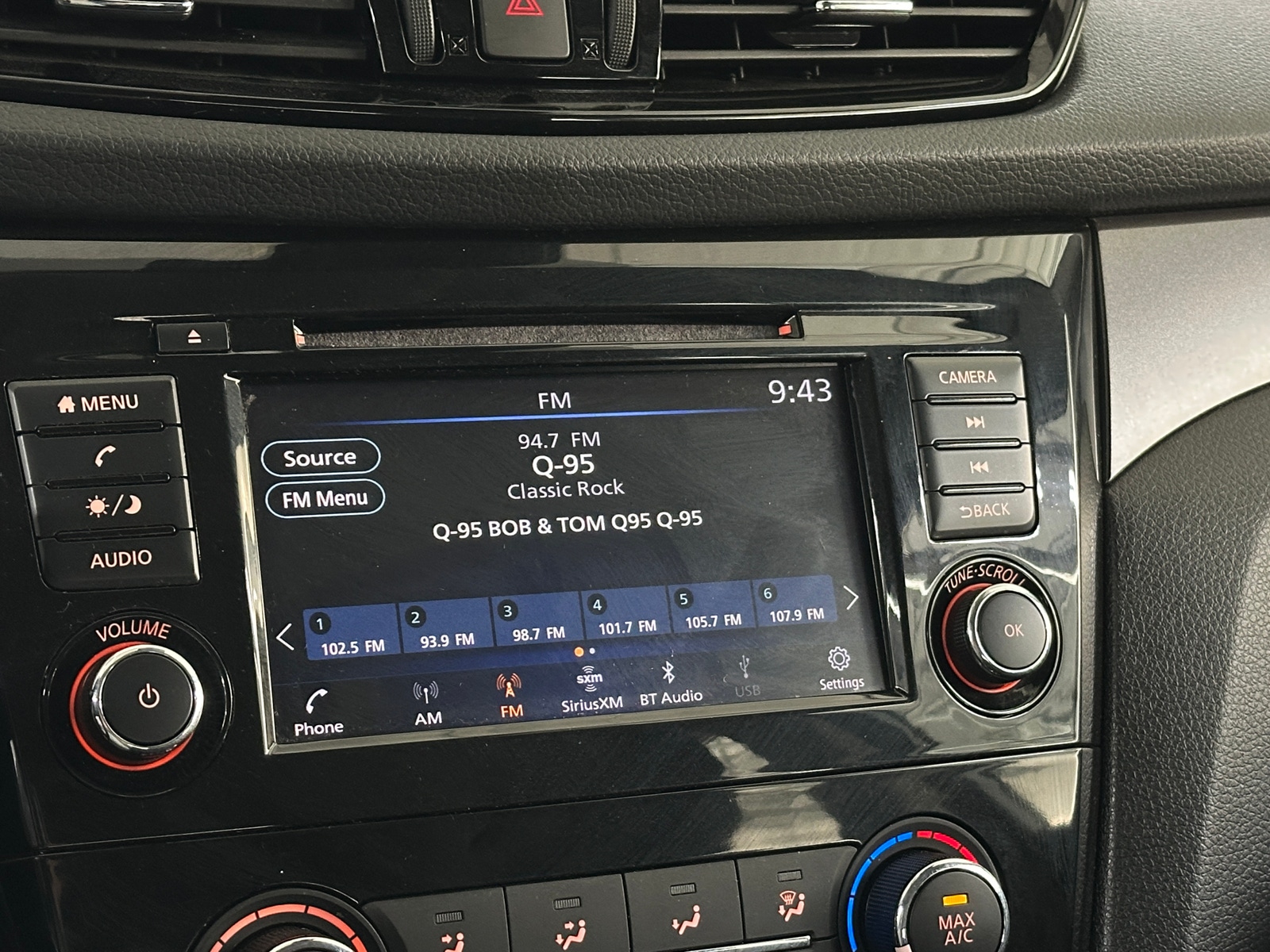 Thumbnail: 2022 Nissan Rogue Sport - 4