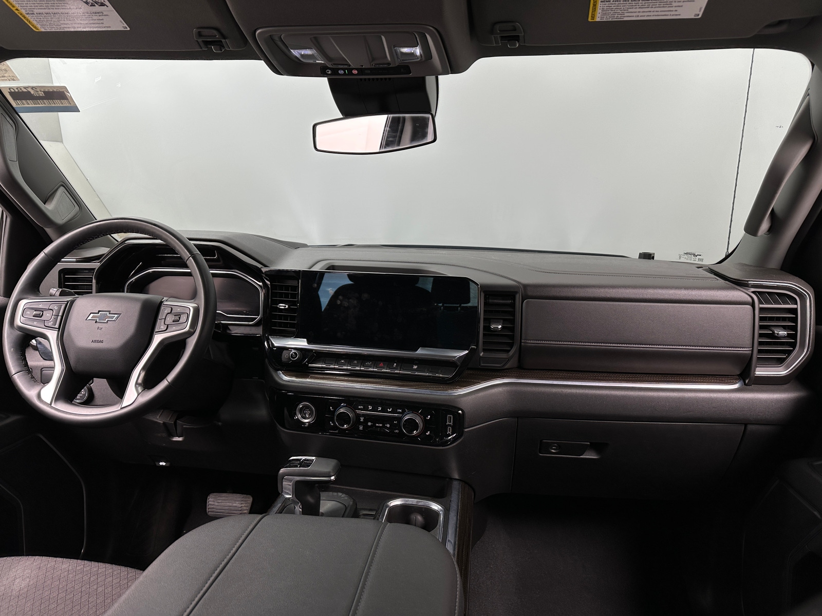 Thumbnail: 2024 Chevrolet Silverado 1500 - 3