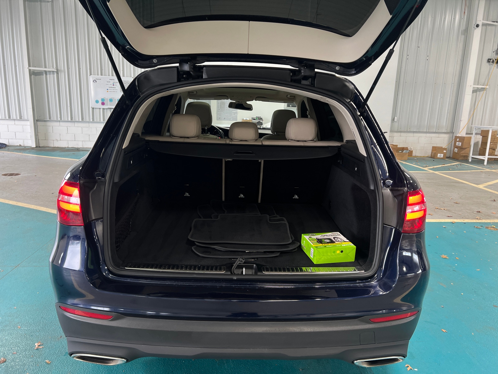 Thumbnail: 2019 Mercedes-Benz GLC - 6