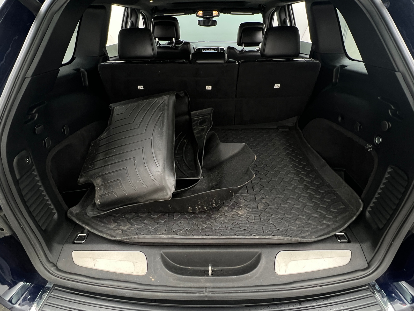 Thumbnail: 2017 Jeep Grand Cherokee - 6