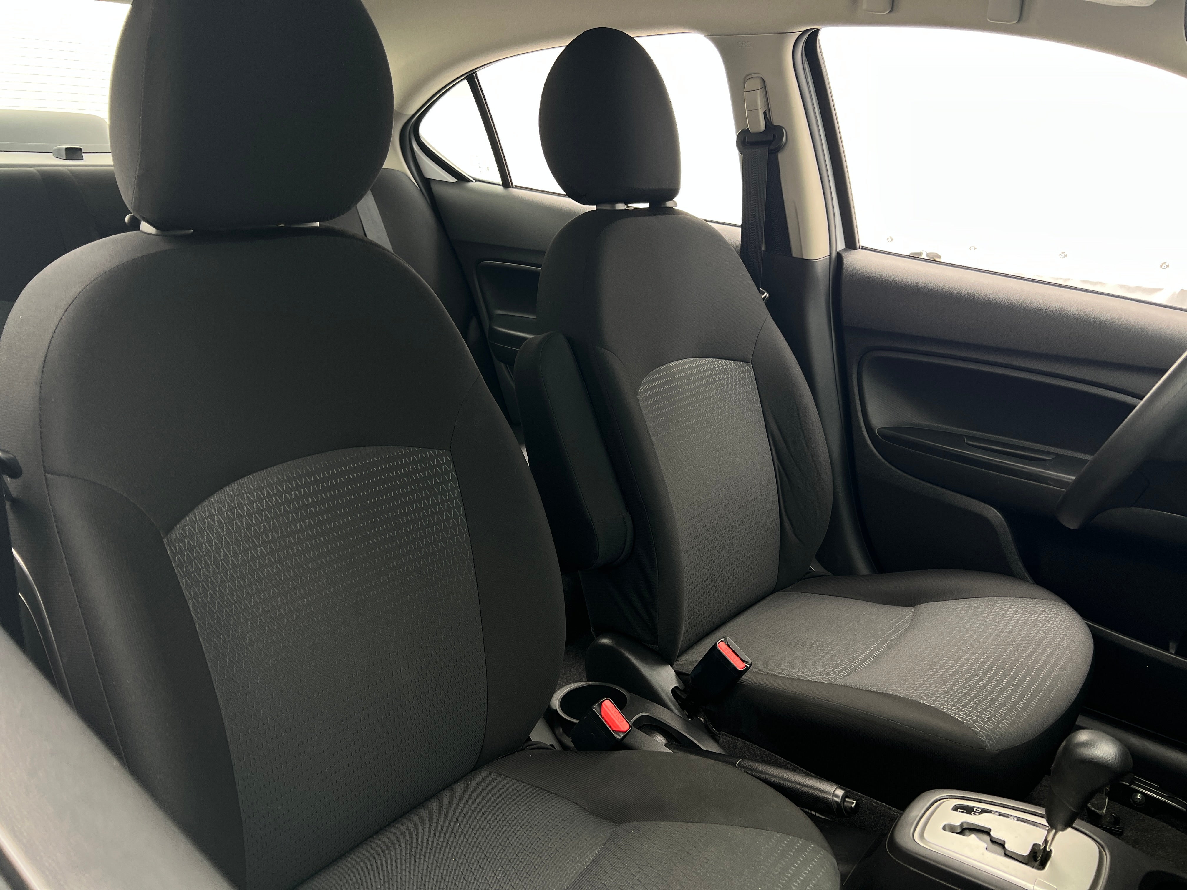 2024 Mitsubishi Mirage G4