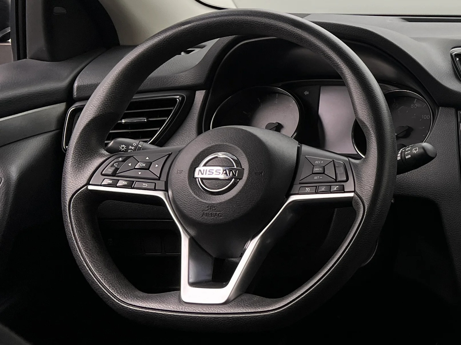 Thumbnail: 2019 Nissan Rogue Sport - 5