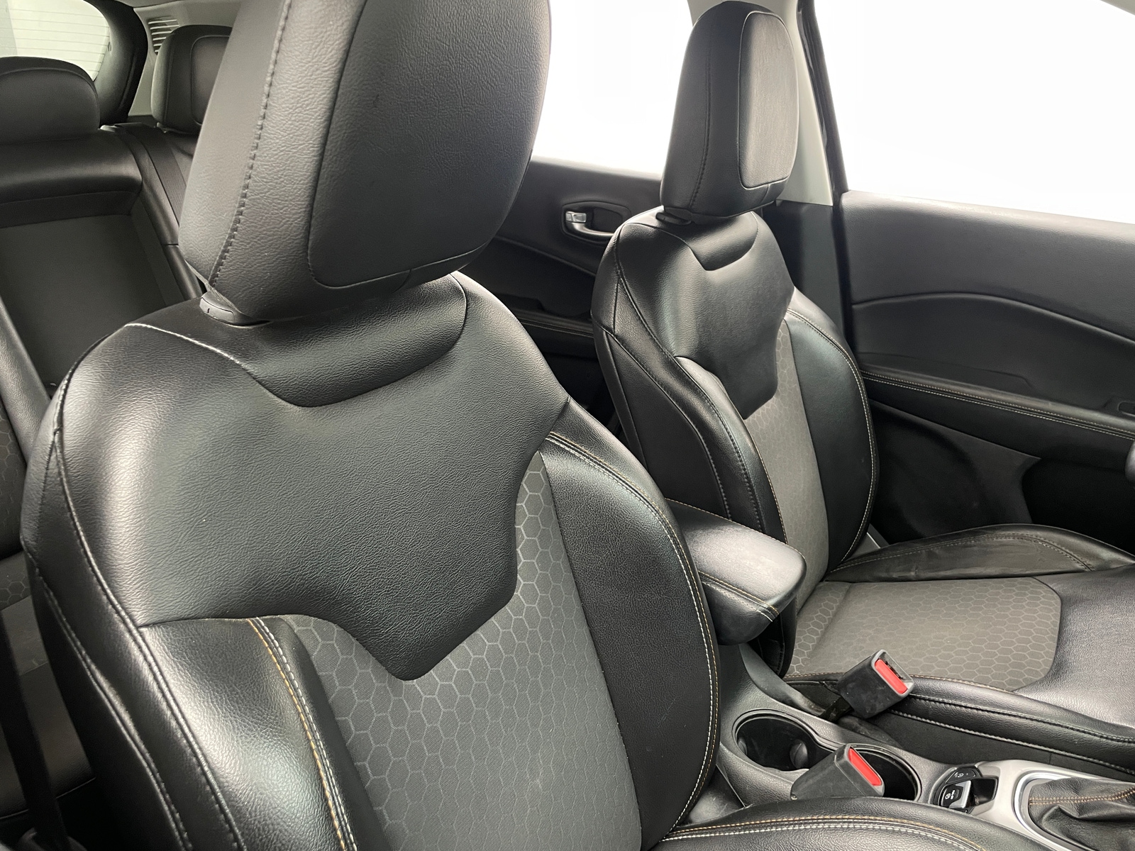 Thumbnail: 2018 Jeep Compass - 2