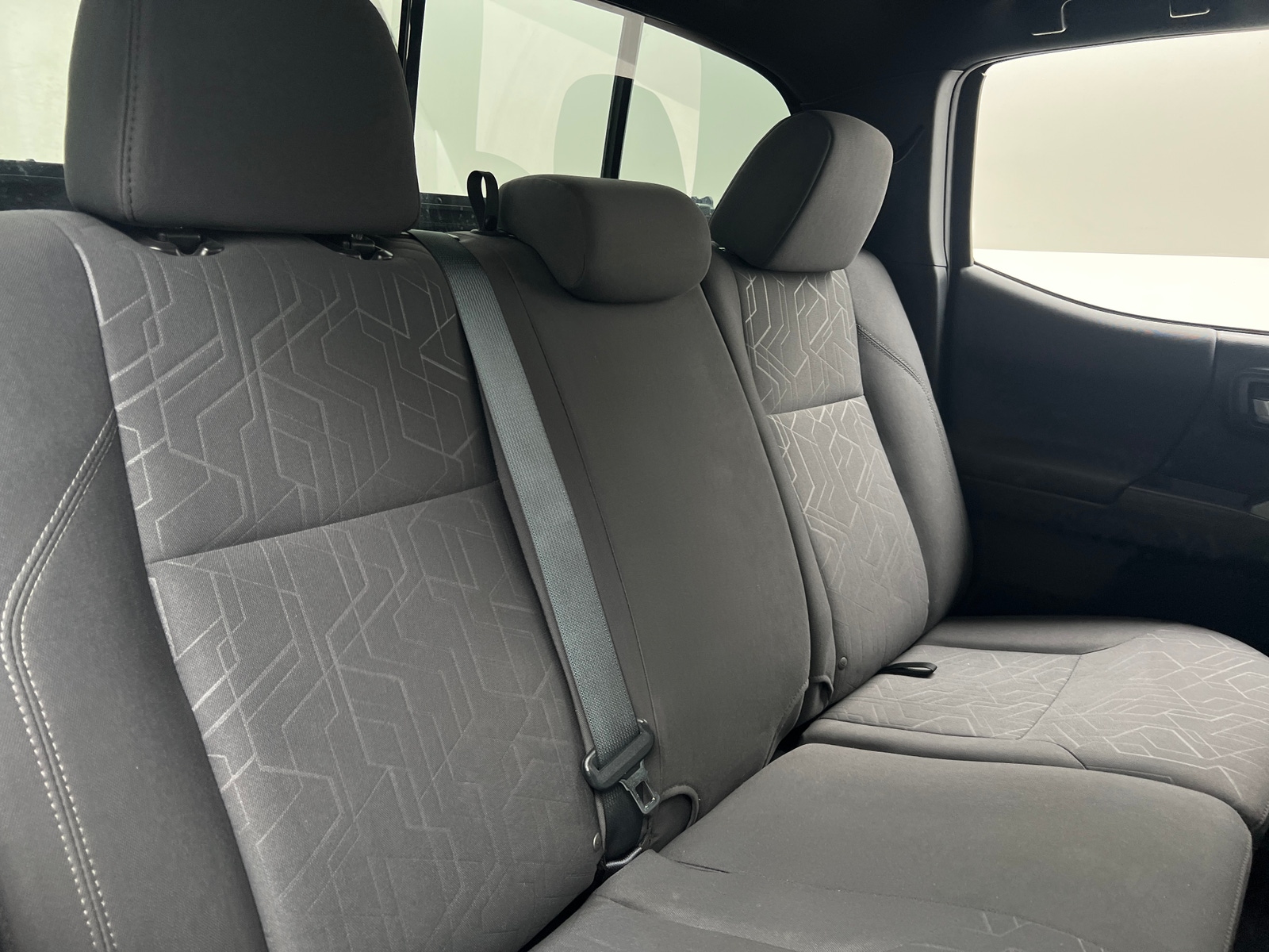 Thumbnail: 2017 Toyota Tacoma - 6