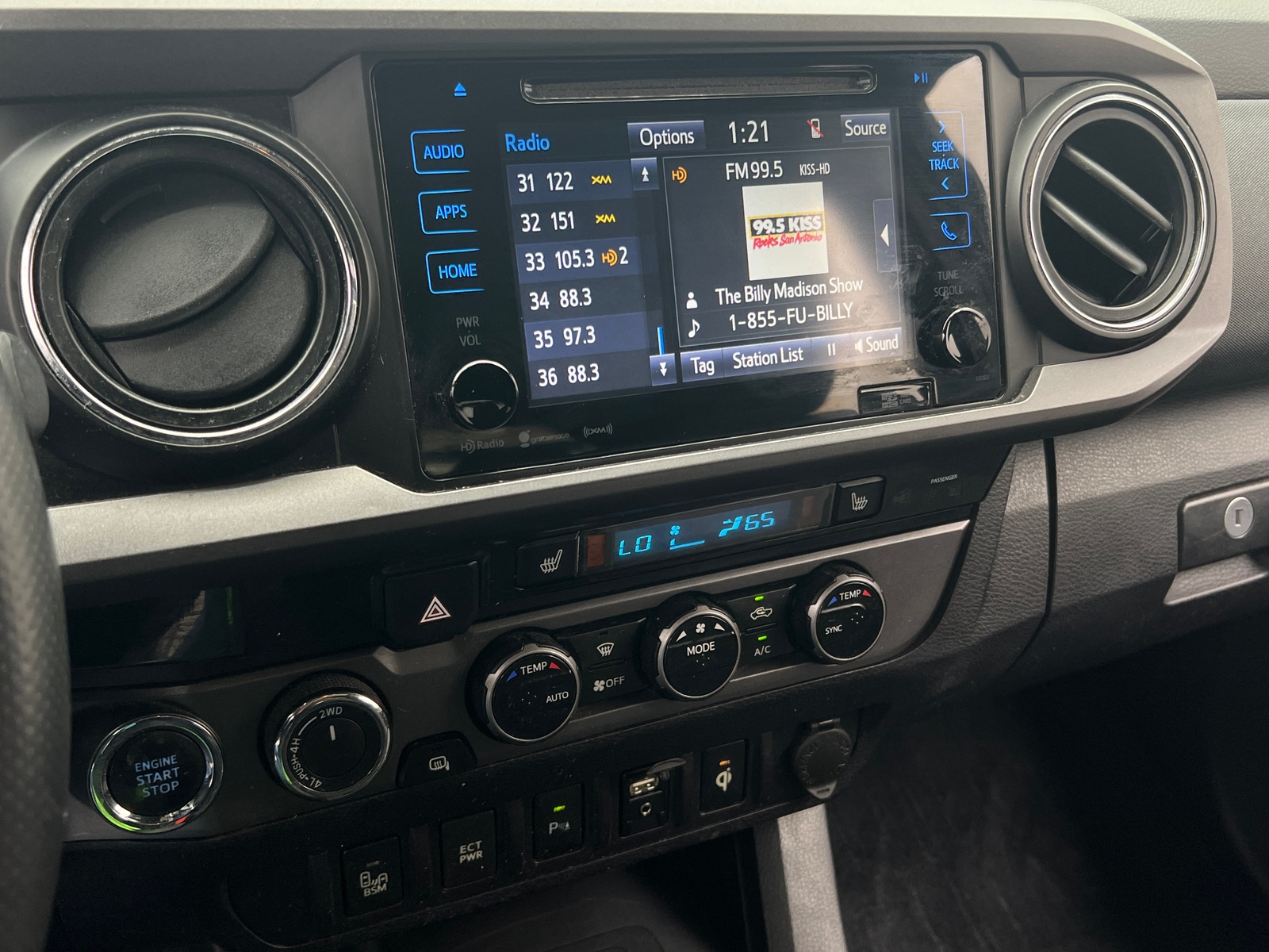 Thumbnail: 2017 Toyota Tacoma - 4