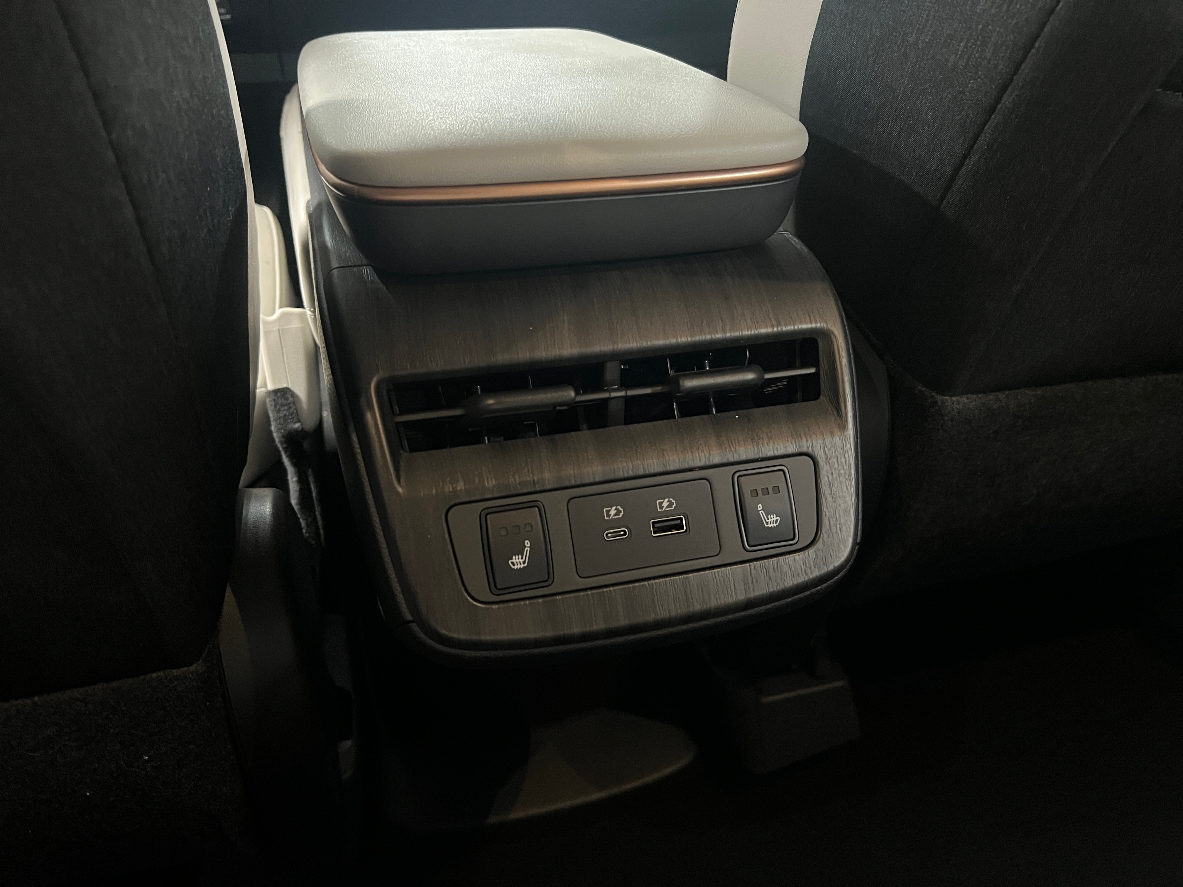 Used 2024 Nissan ARIYA Evolve+ with VIN JN1BF0BA6RM436504 for sale in Auburn, WA