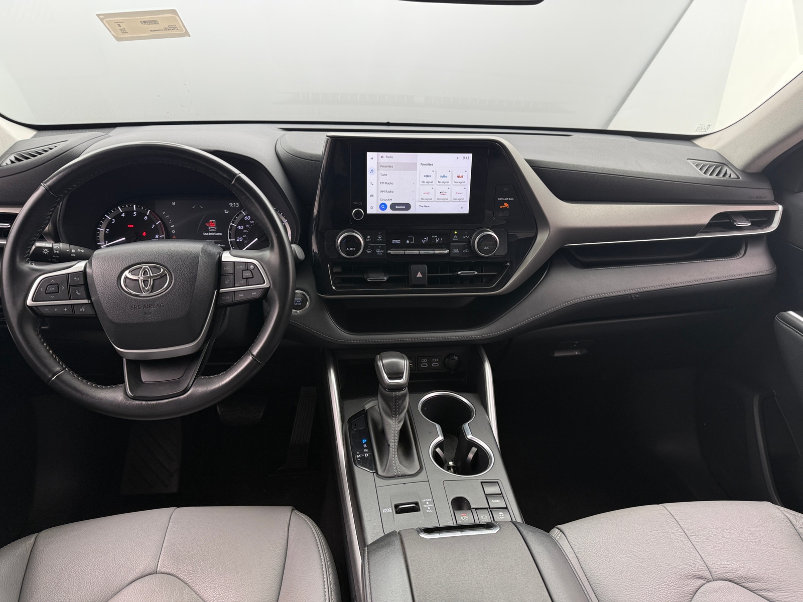 Thumbnail: 2023 Toyota Highlander - 3