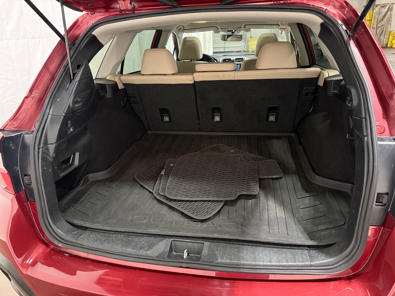 Thumbnail: 2019 Subaru Outback - 6