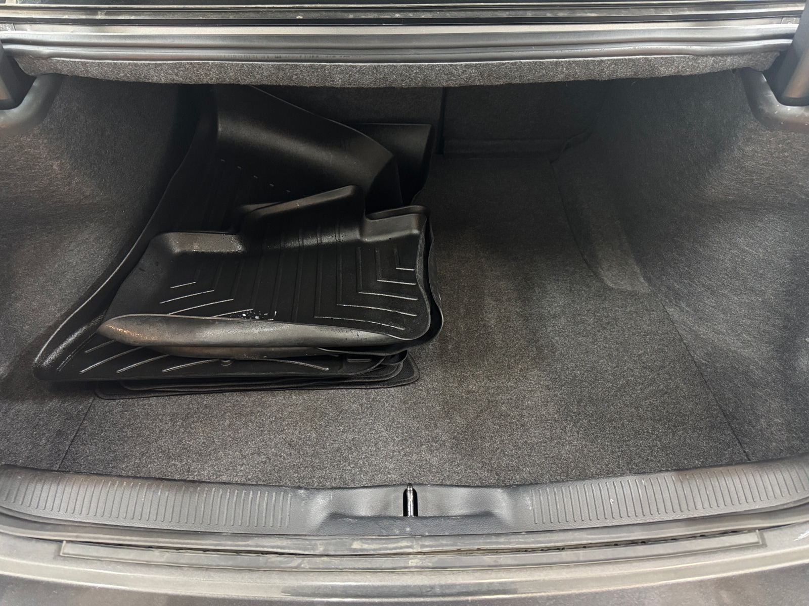 Thumbnail: 2022 Dodge Charger - 7