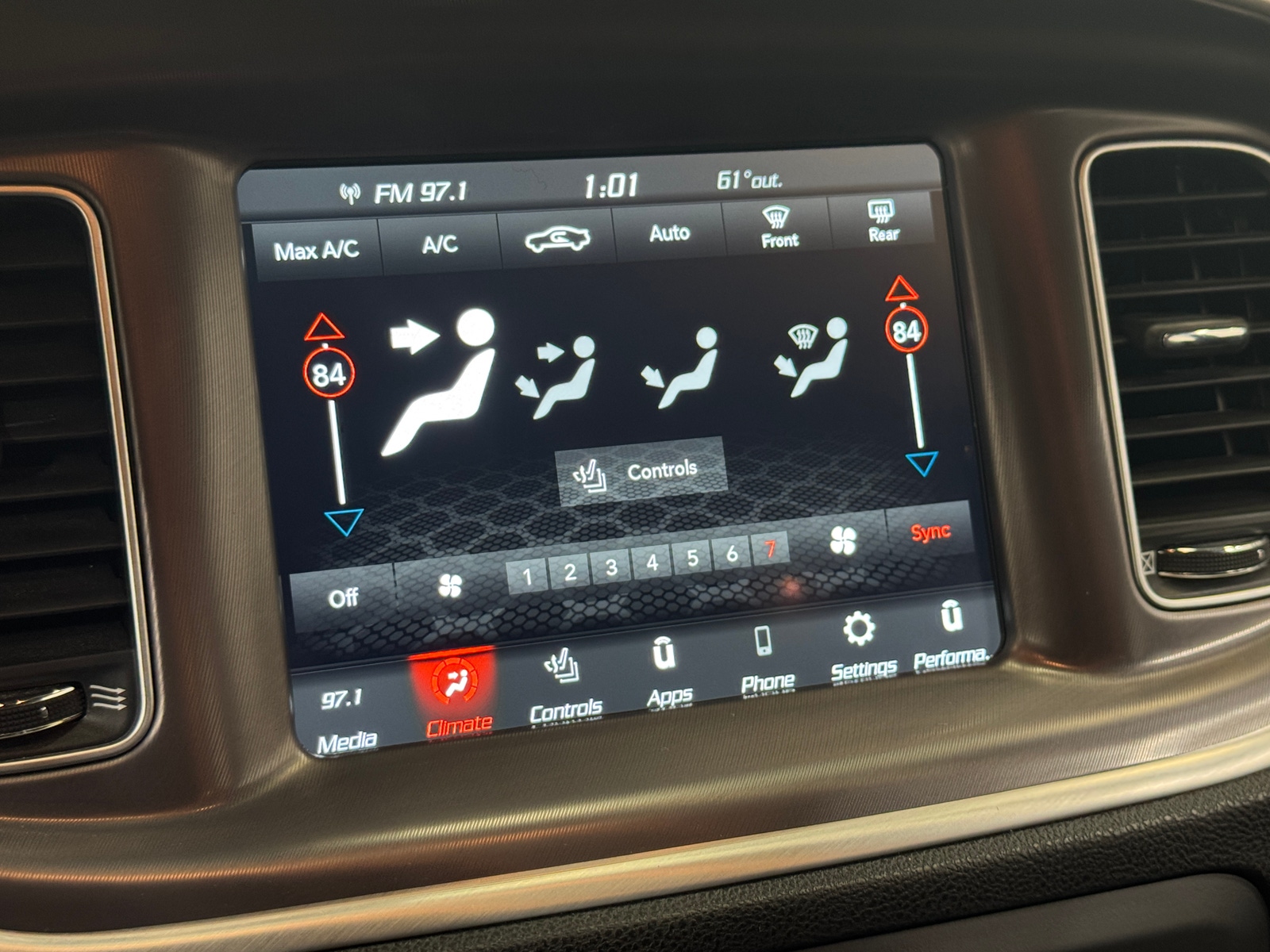 Thumbnail: 2022 Dodge Charger - 4