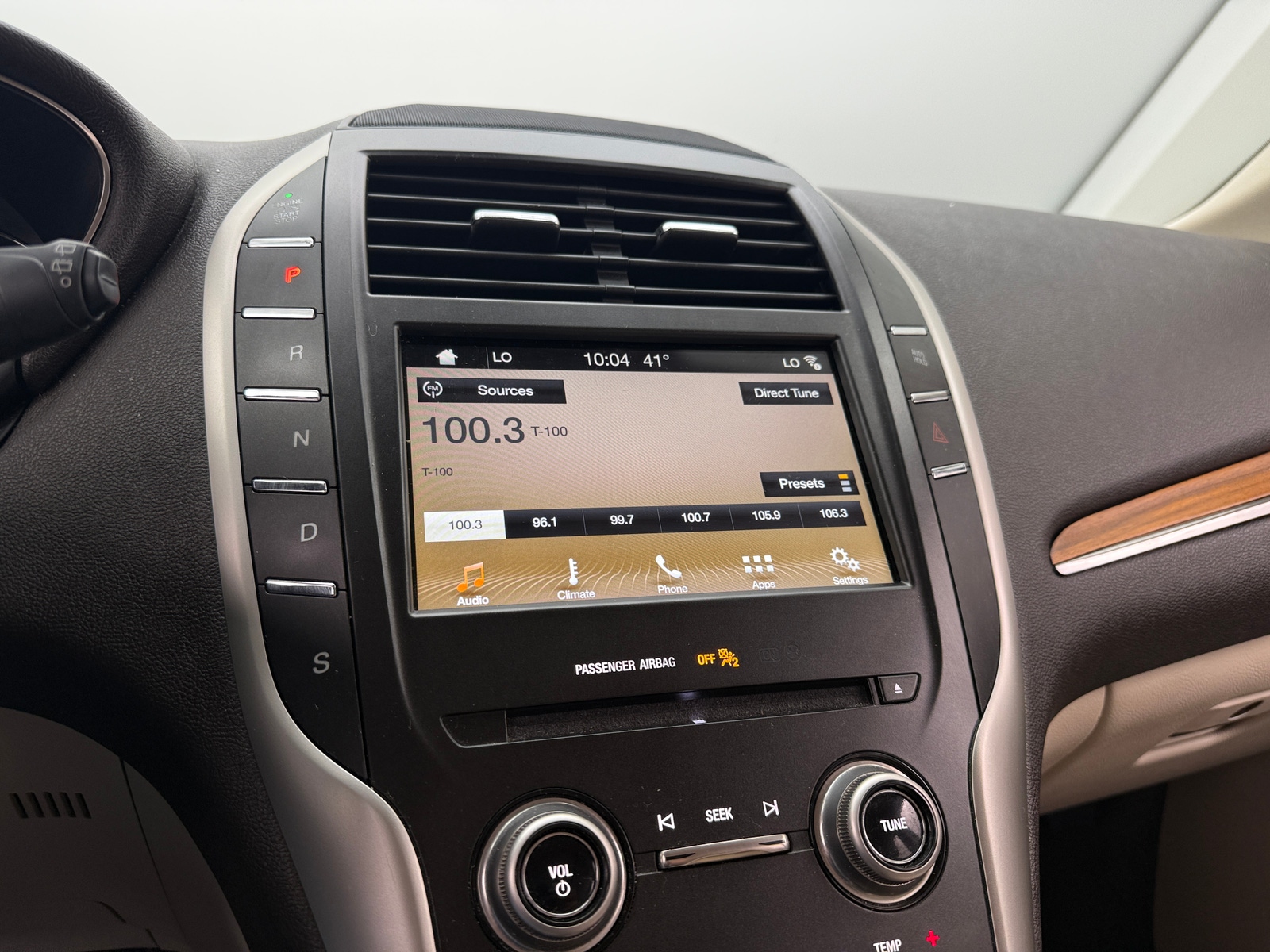 Thumbnail: 2017 Lincoln MKC - 3