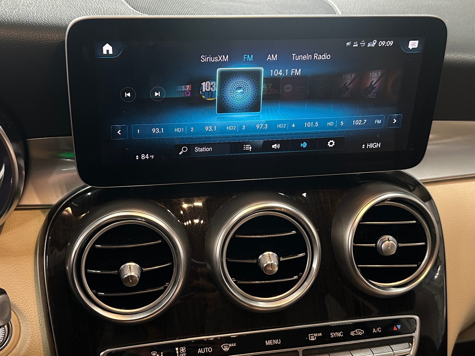 Thumbnail: 2021 Mercedes-Benz GLC - 3