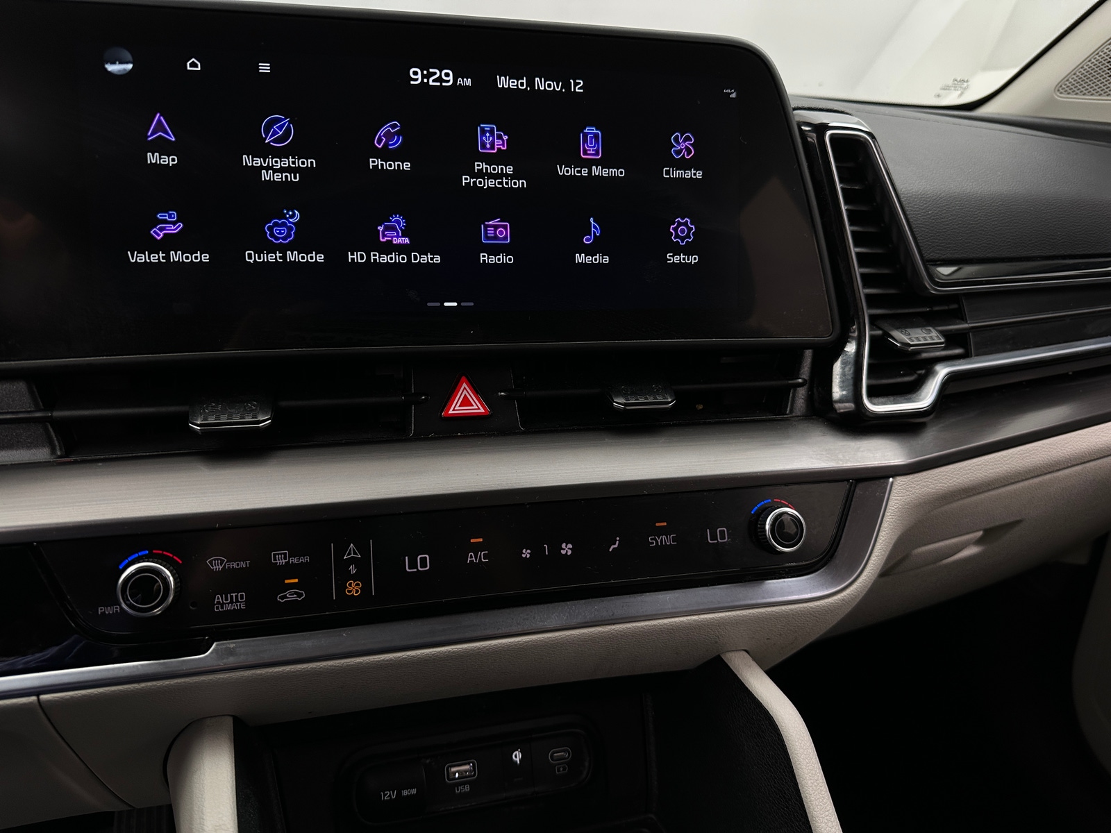 Thumbnail: 2025 Kia Sportage - 3