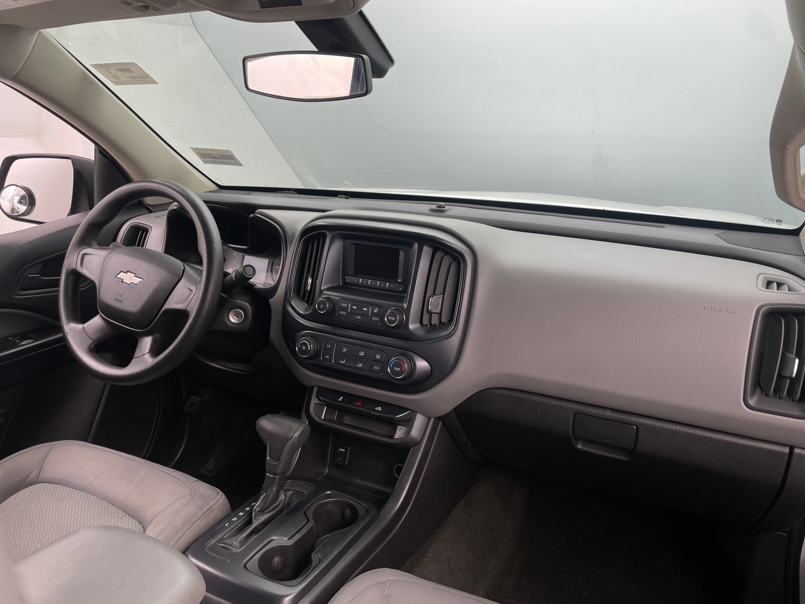 Thumbnail: 2017 Chevrolet Colorado - 3