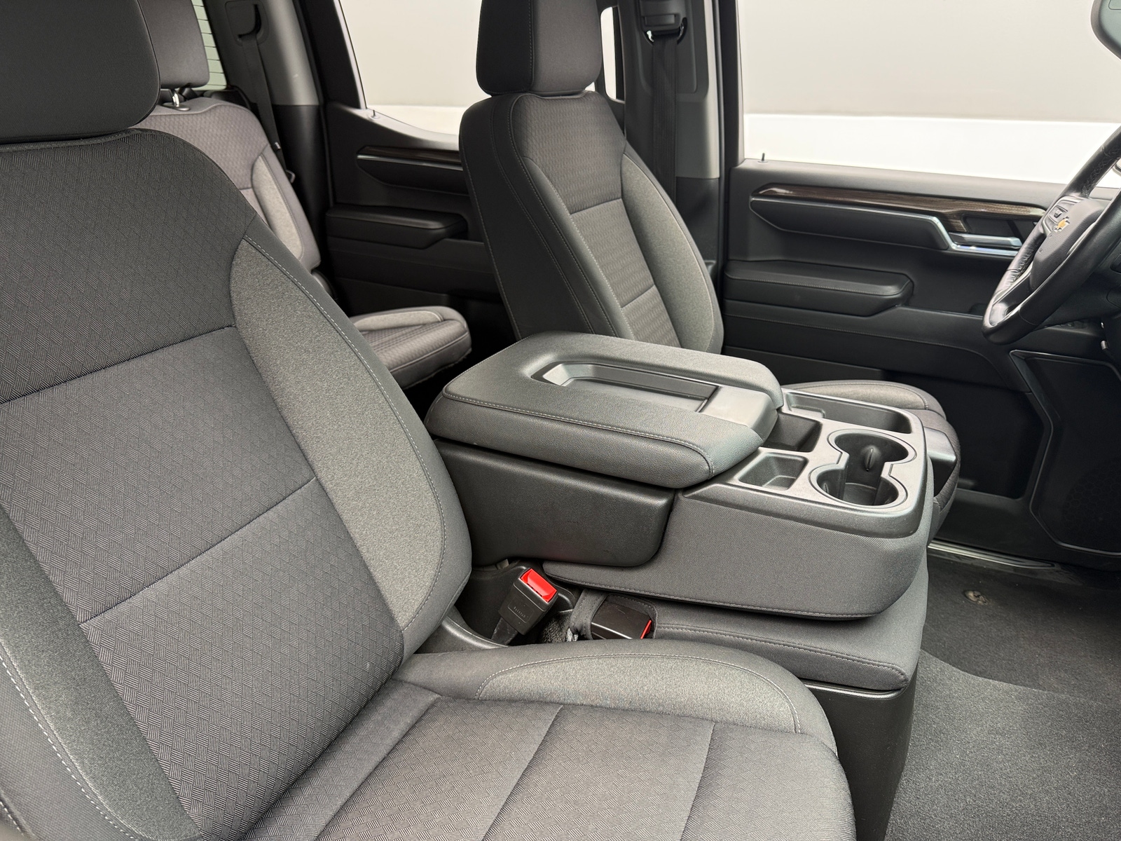 Thumbnail: 2022 Chevrolet Silverado 1500 - 2