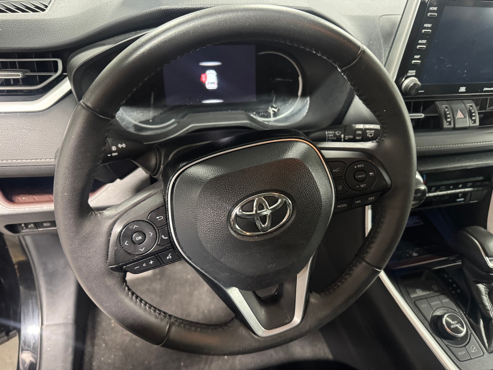 Thumbnail: 2021 Toyota RAV4 - 4