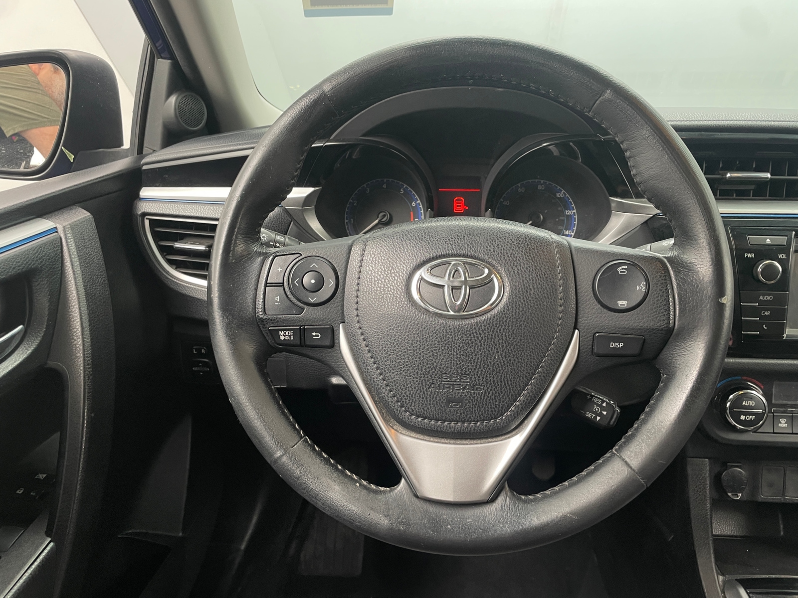 Thumbnail: 2015 Toyota Corolla - 5