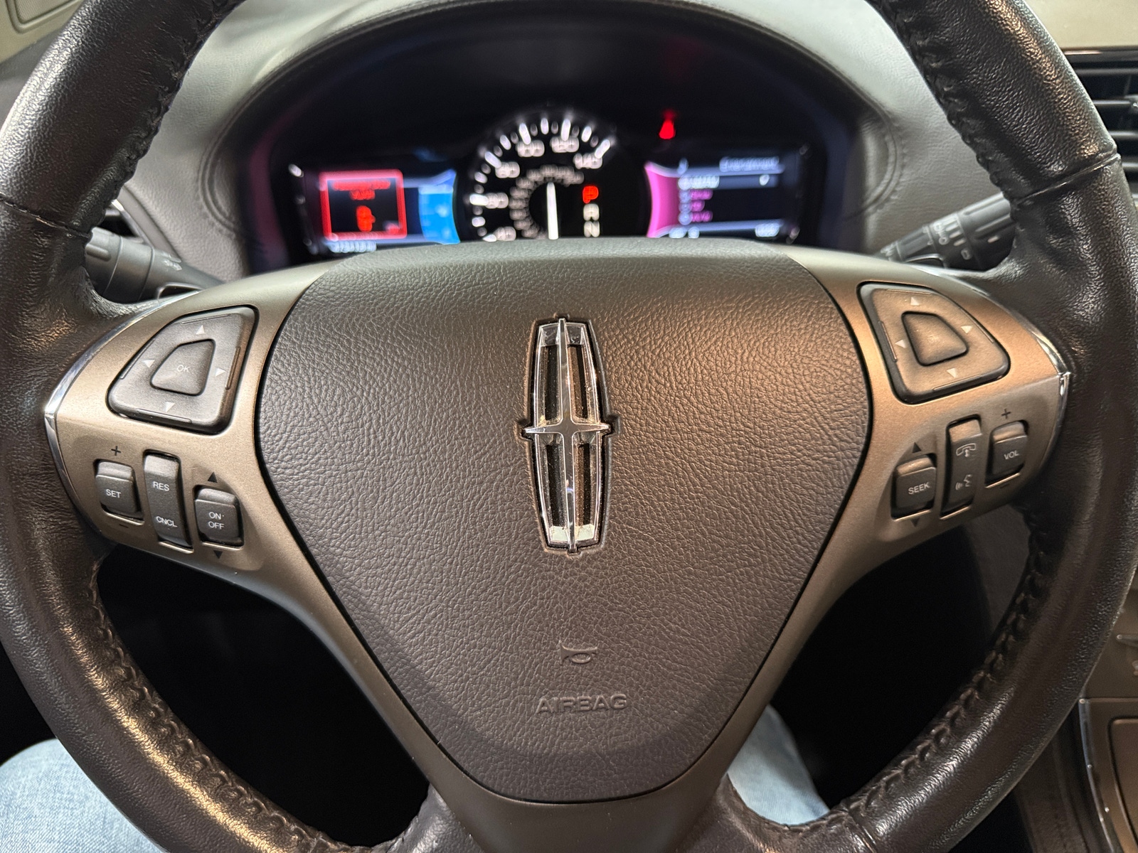 Thumbnail: 2013 Lincoln MKX - 4