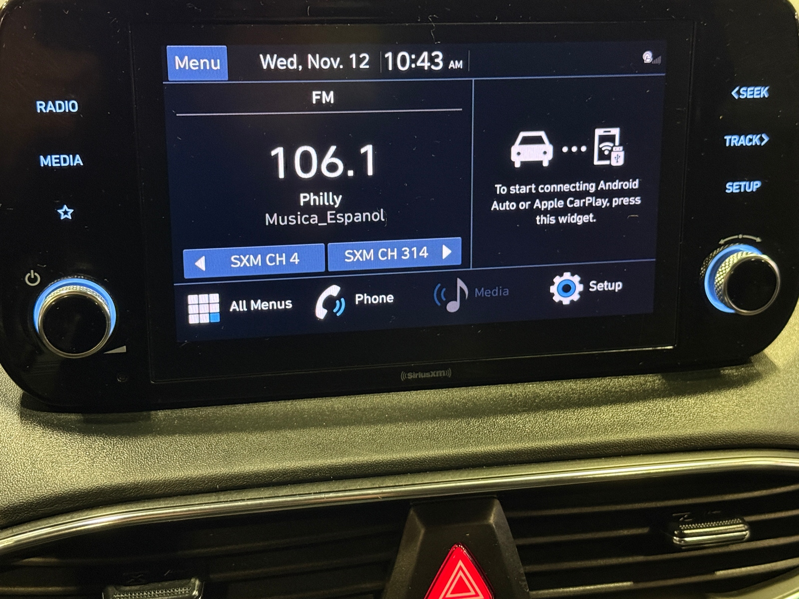 Thumbnail: 2022 Hyundai Santa Fe - 4