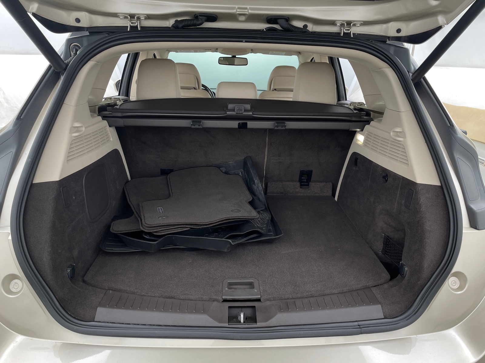 Thumbnail: 2017 Lincoln MKC - 6