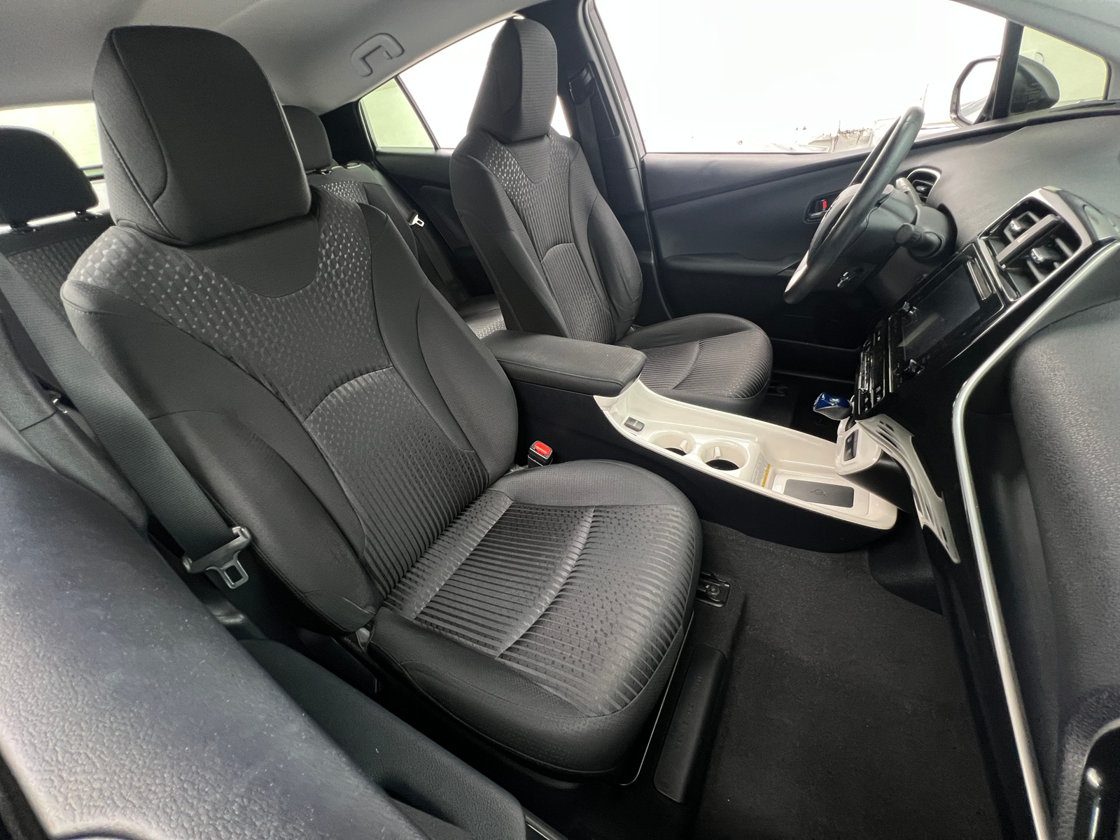 Thumbnail: 2016 Toyota Prius - 2