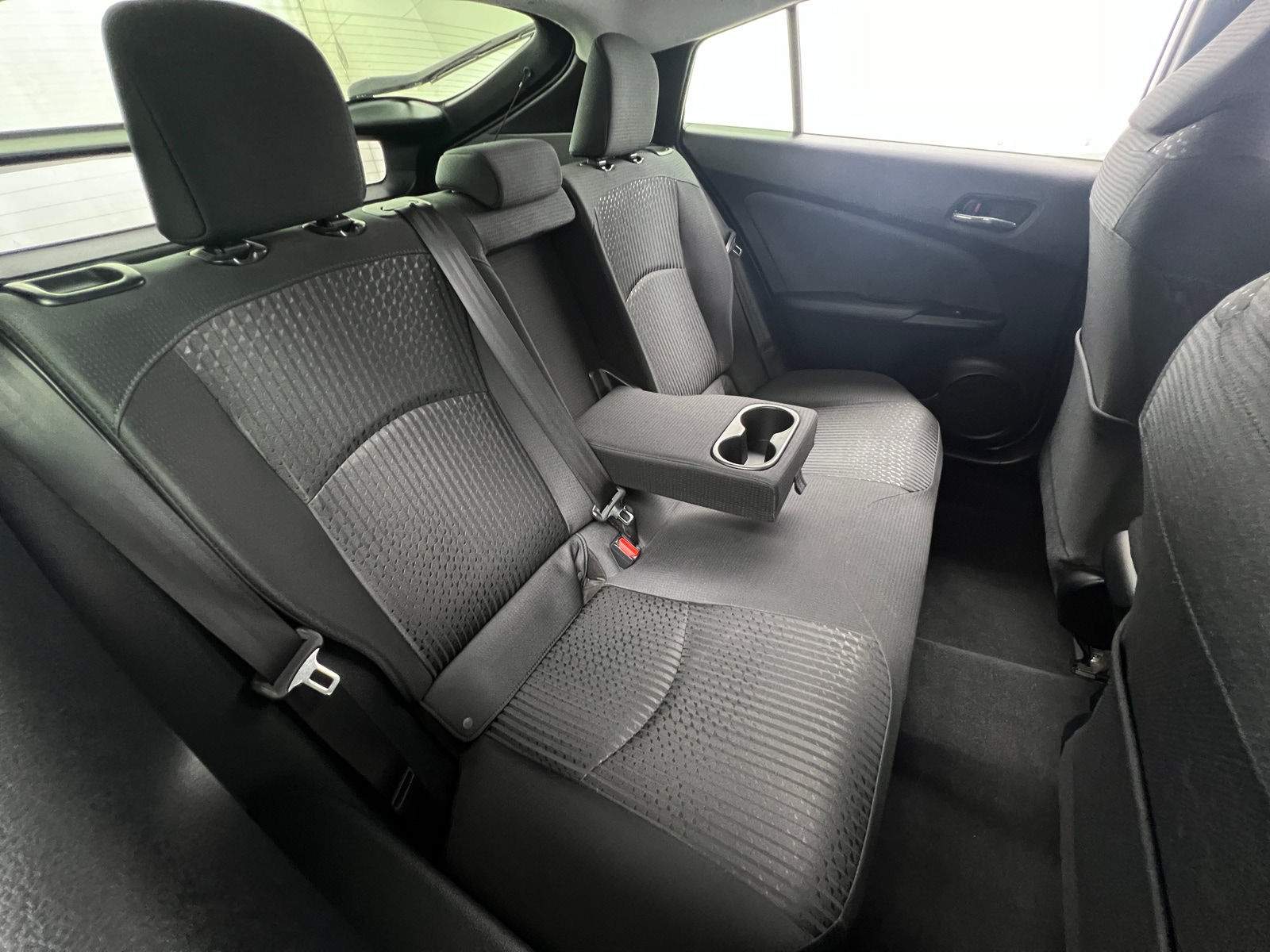 Thumbnail: 2016 Toyota Prius - 6