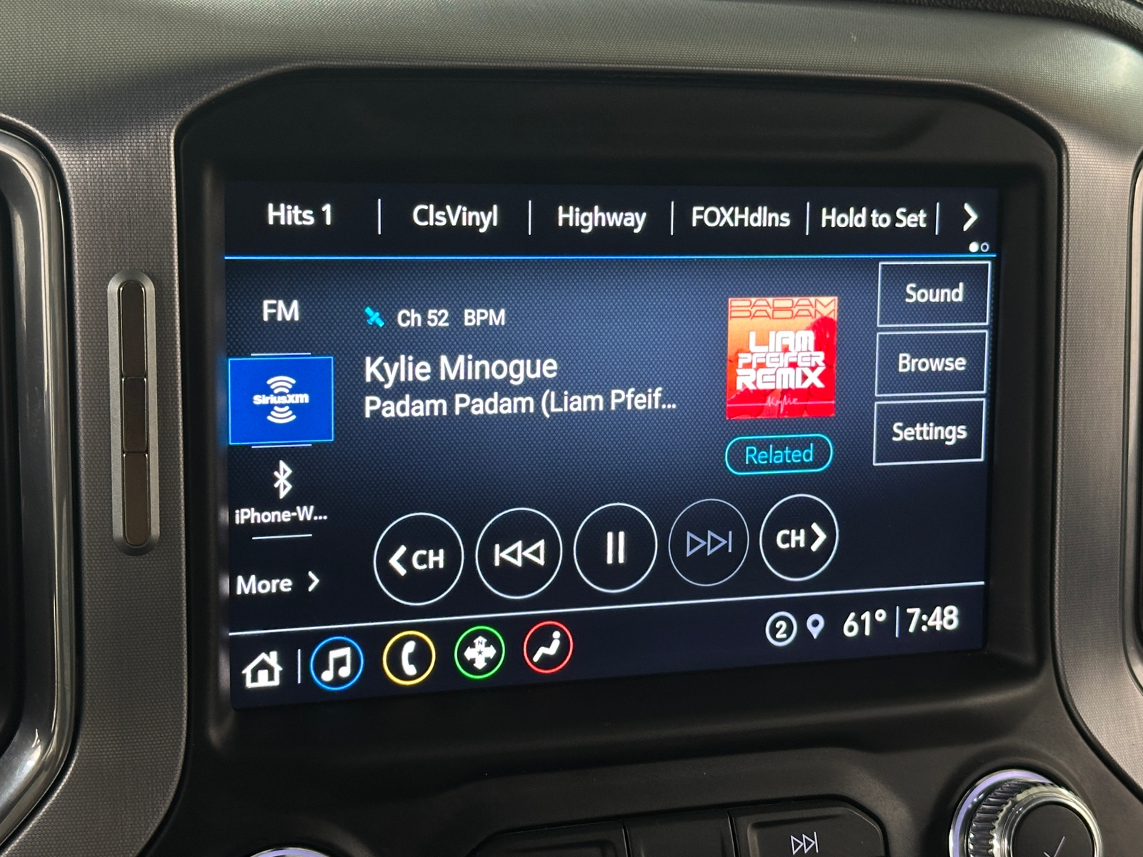 Thumbnail: 2022 GMC Sierra 1500 - 3