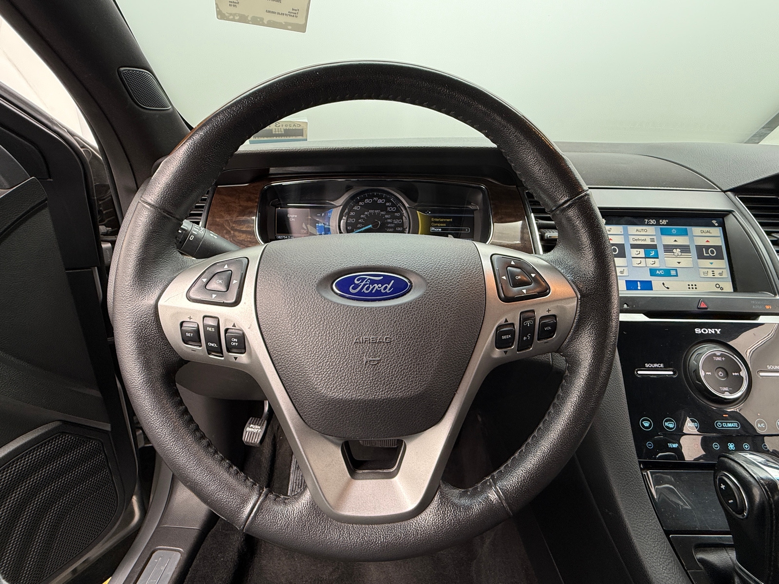 Thumbnail: 2018 Ford Taurus - 4