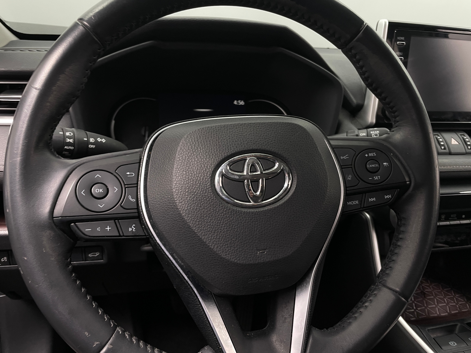 Thumbnail: 2019 Toyota RAV4 - 4