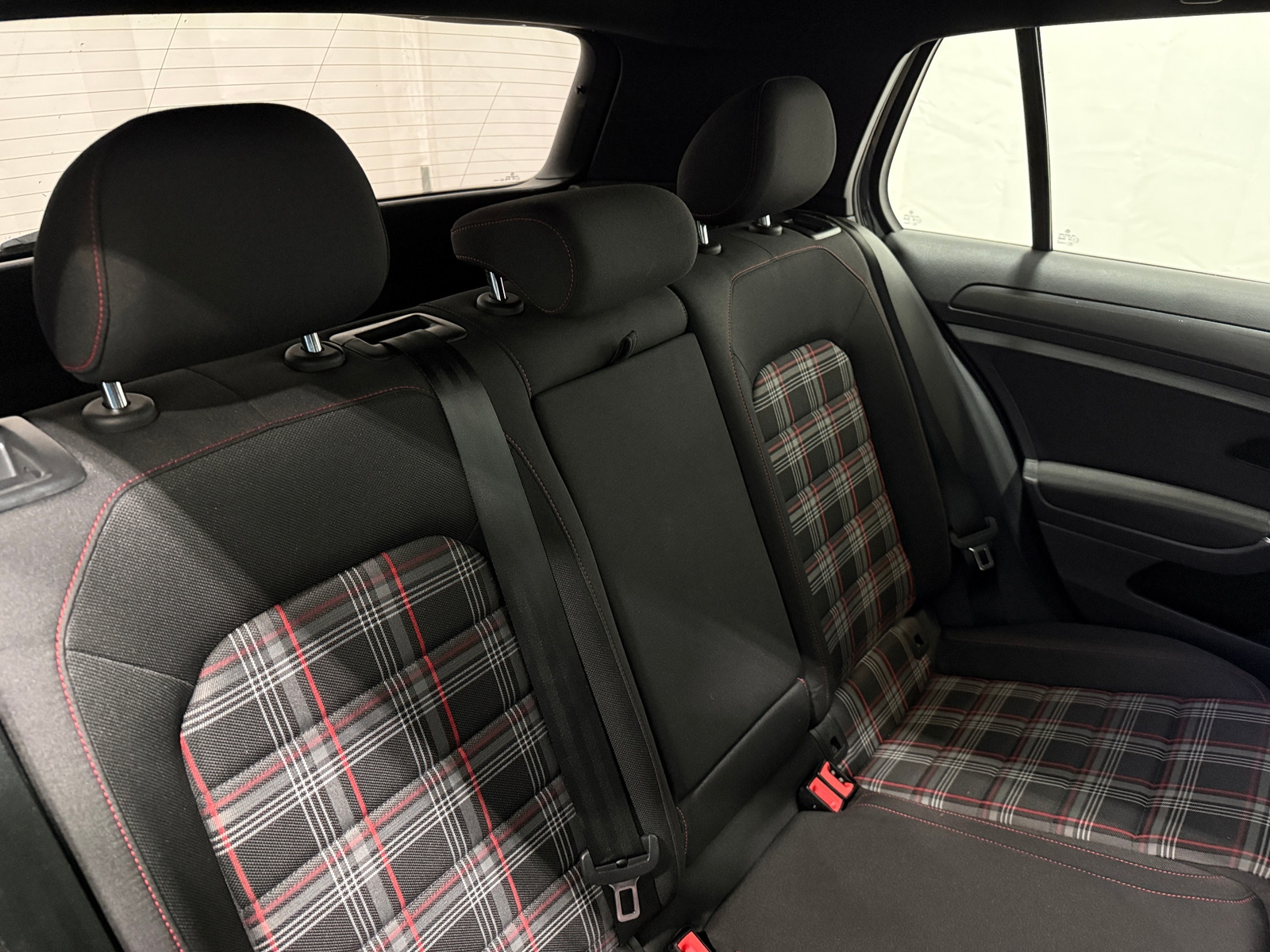 Thumbnail: 2019 Volkswagen Golf - 6