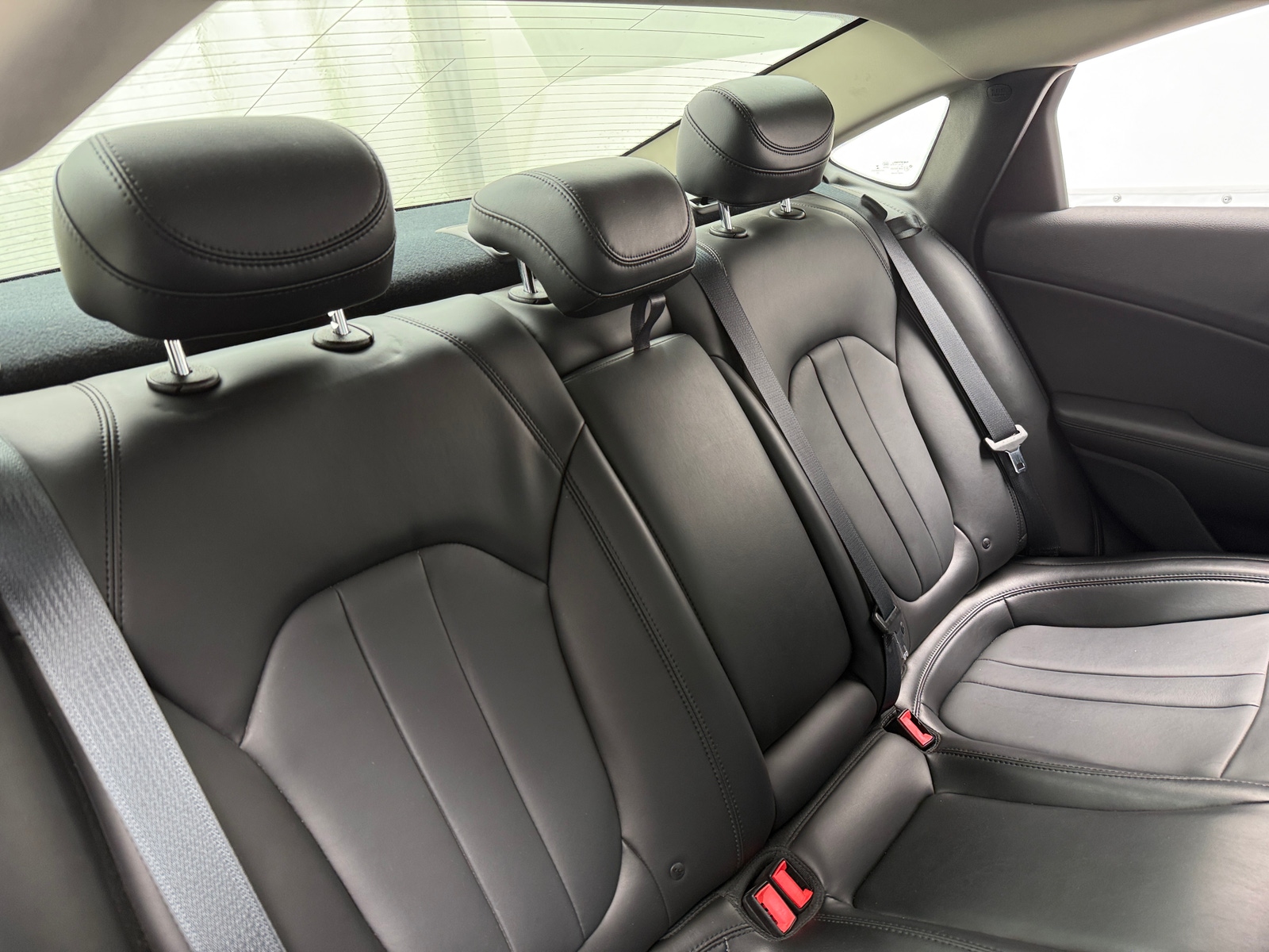 Thumbnail: 2017 Chrysler 200 - 5