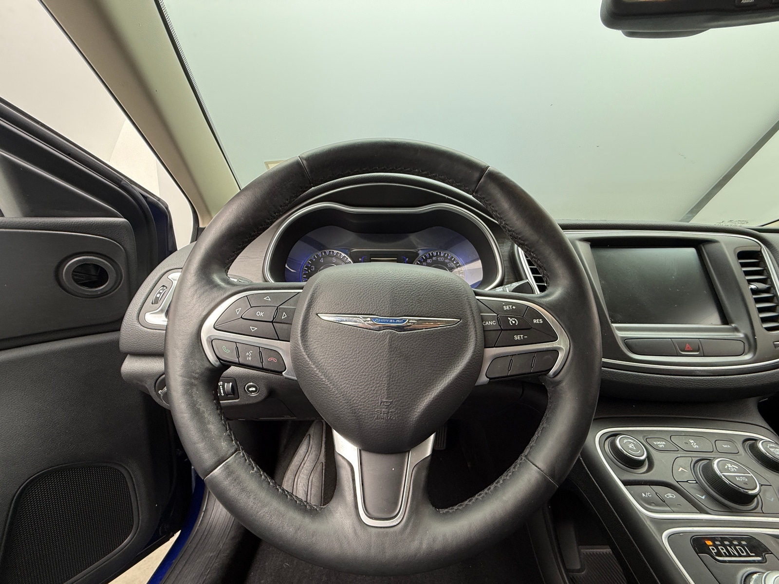 Thumbnail: 2017 Chrysler 200 - 4