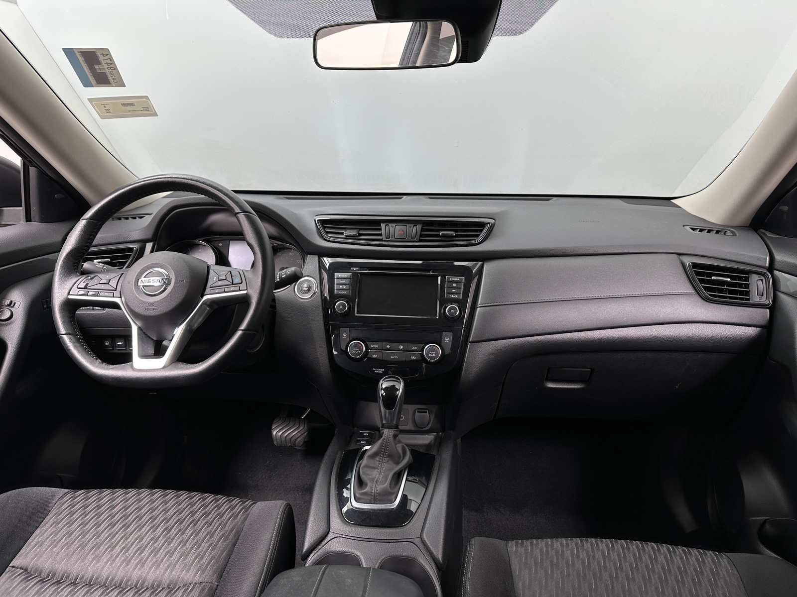 Thumbnail: 2020 Nissan Rogue - 3