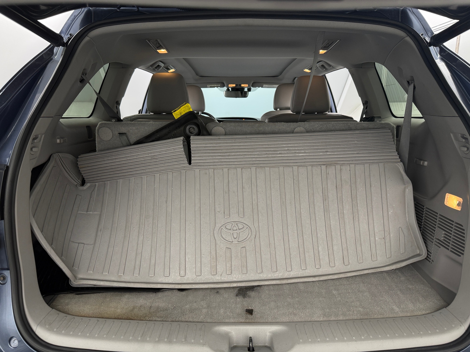 Thumbnail: 2019 Toyota Highlander - 6