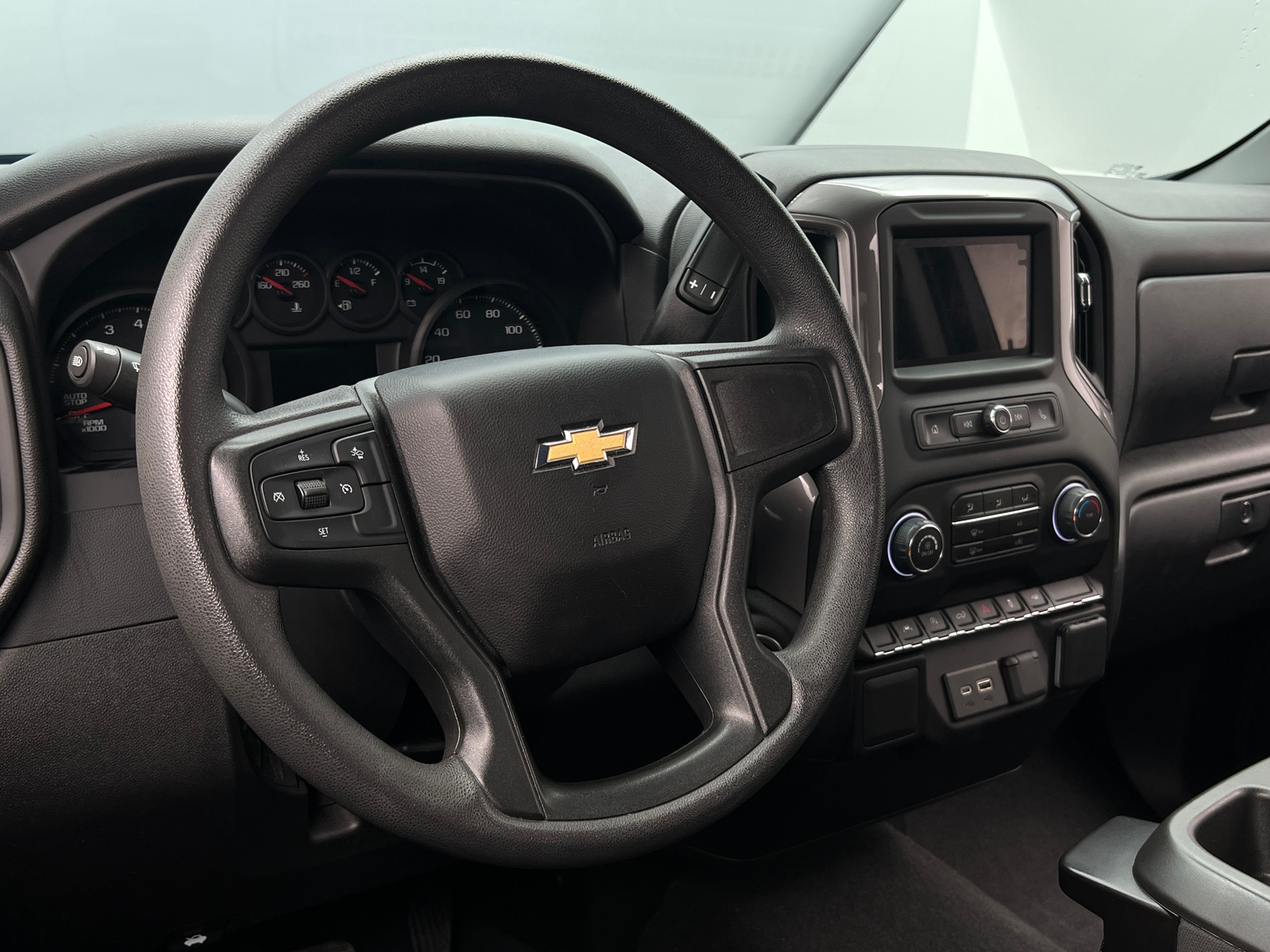 Thumbnail: 2022 Chevrolet Silverado 1500 - 5