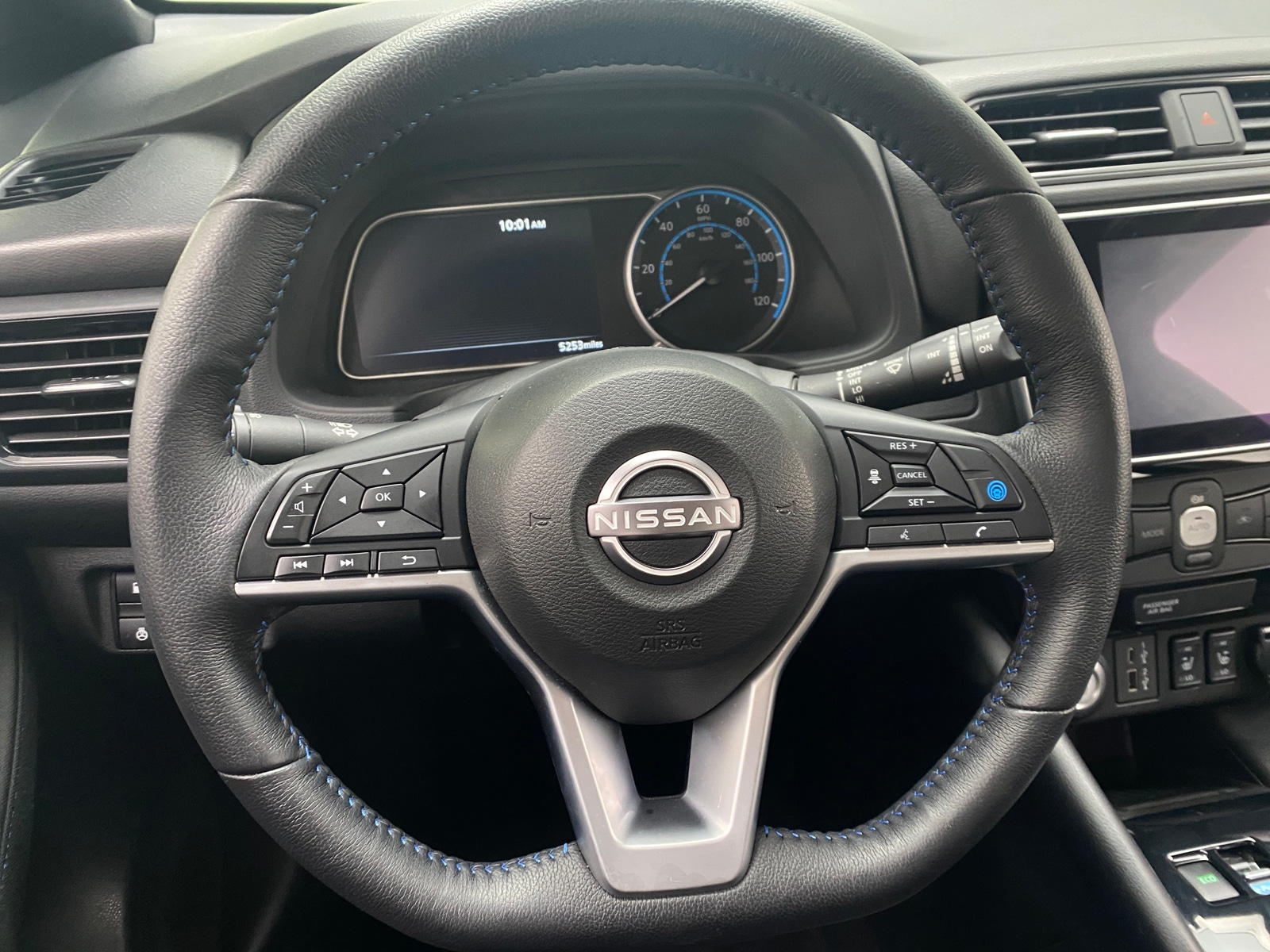 Thumbnail: 2024 Nissan Leaf - 5