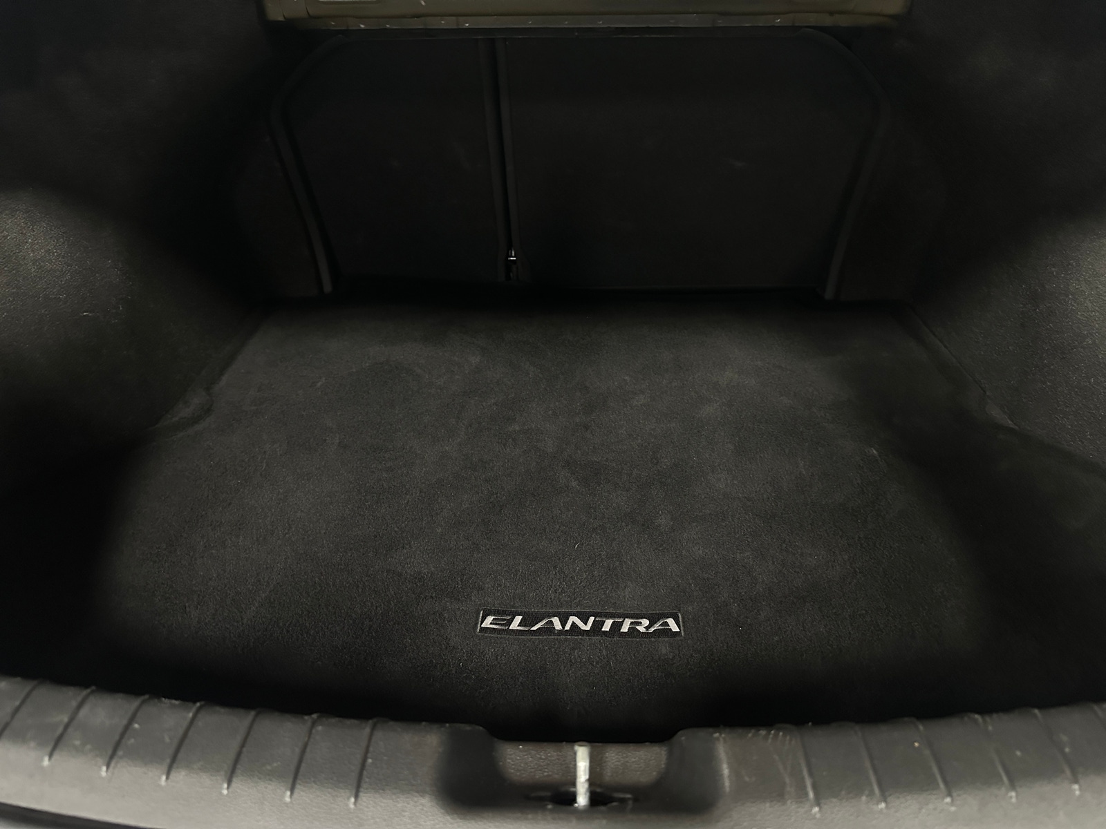 Thumbnail: 2018 Hyundai Elantra - 7