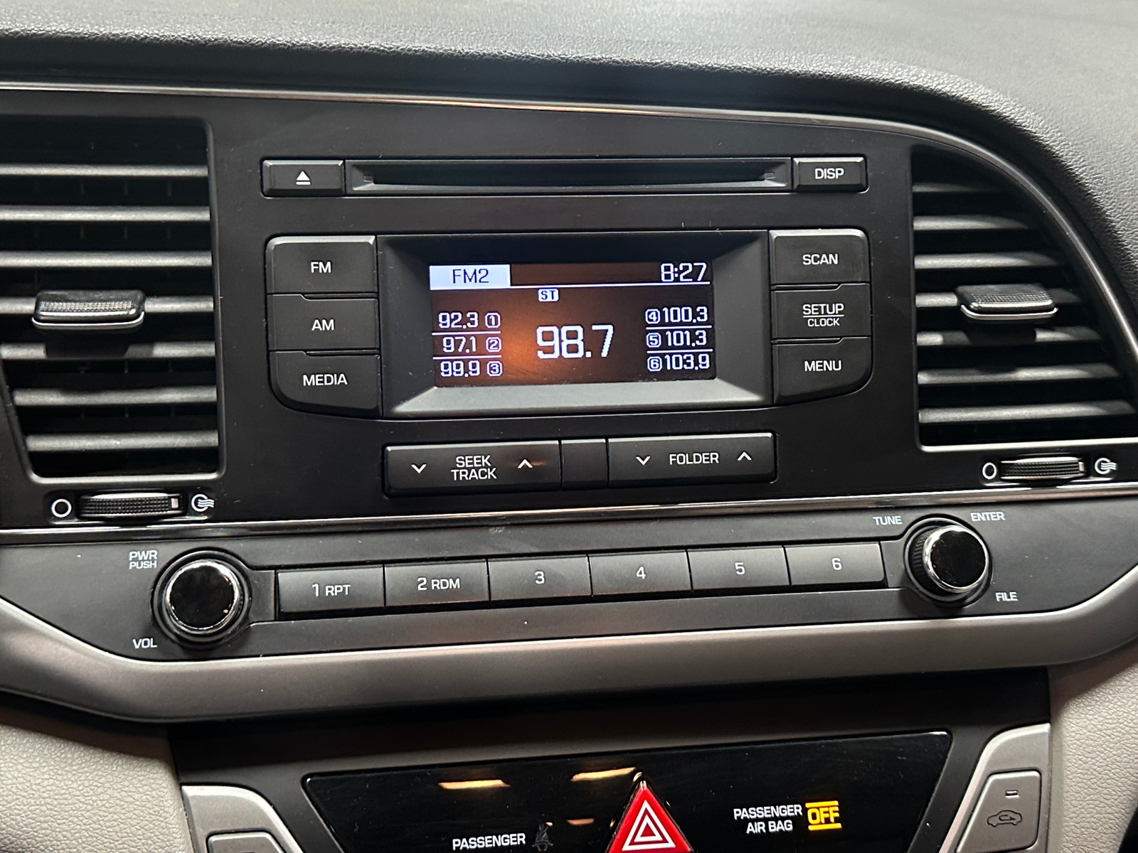 Thumbnail: 2018 Hyundai Elantra - 4