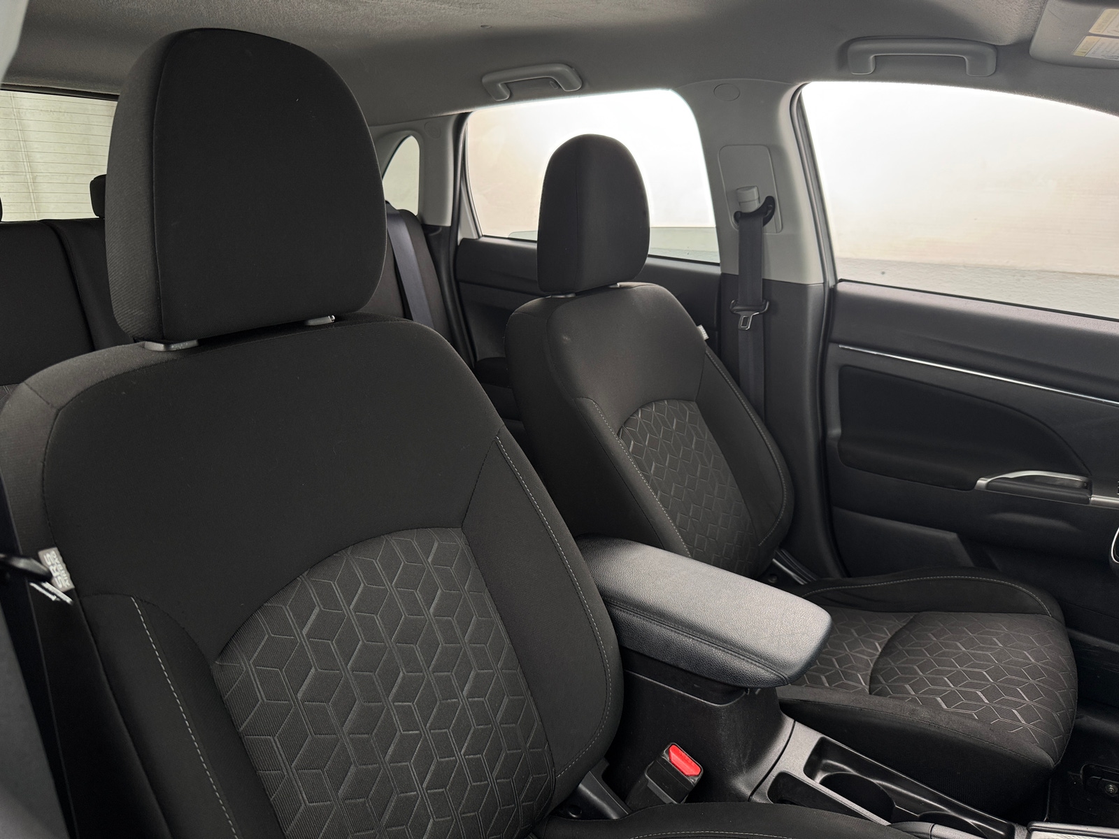 Thumbnail: 2021 Mitsubishi Outlander Sport - 2