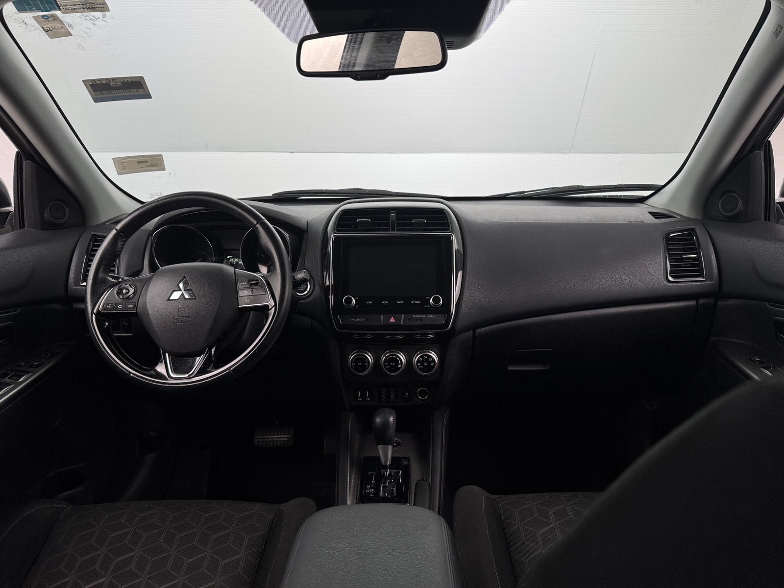 Thumbnail: 2021 Mitsubishi Outlander Sport - 3