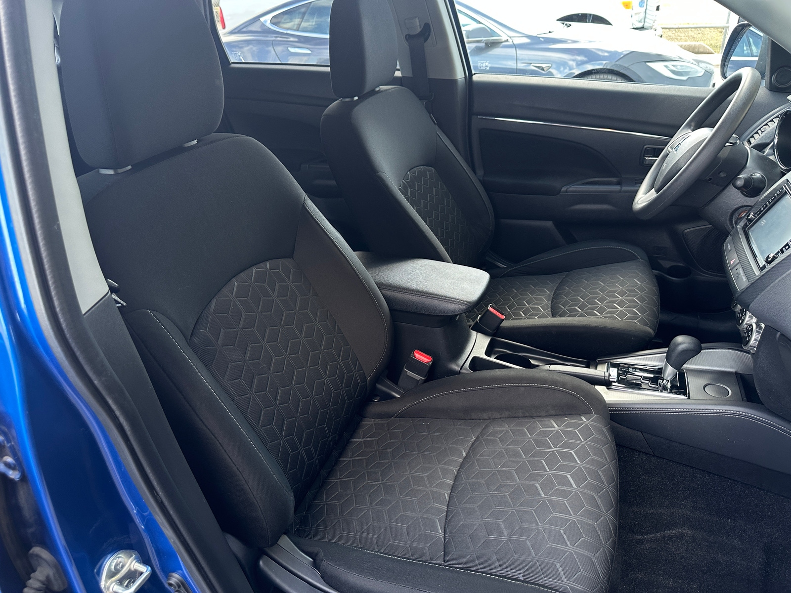 Thumbnail: 2021 Mitsubishi Outlander Sport - 2