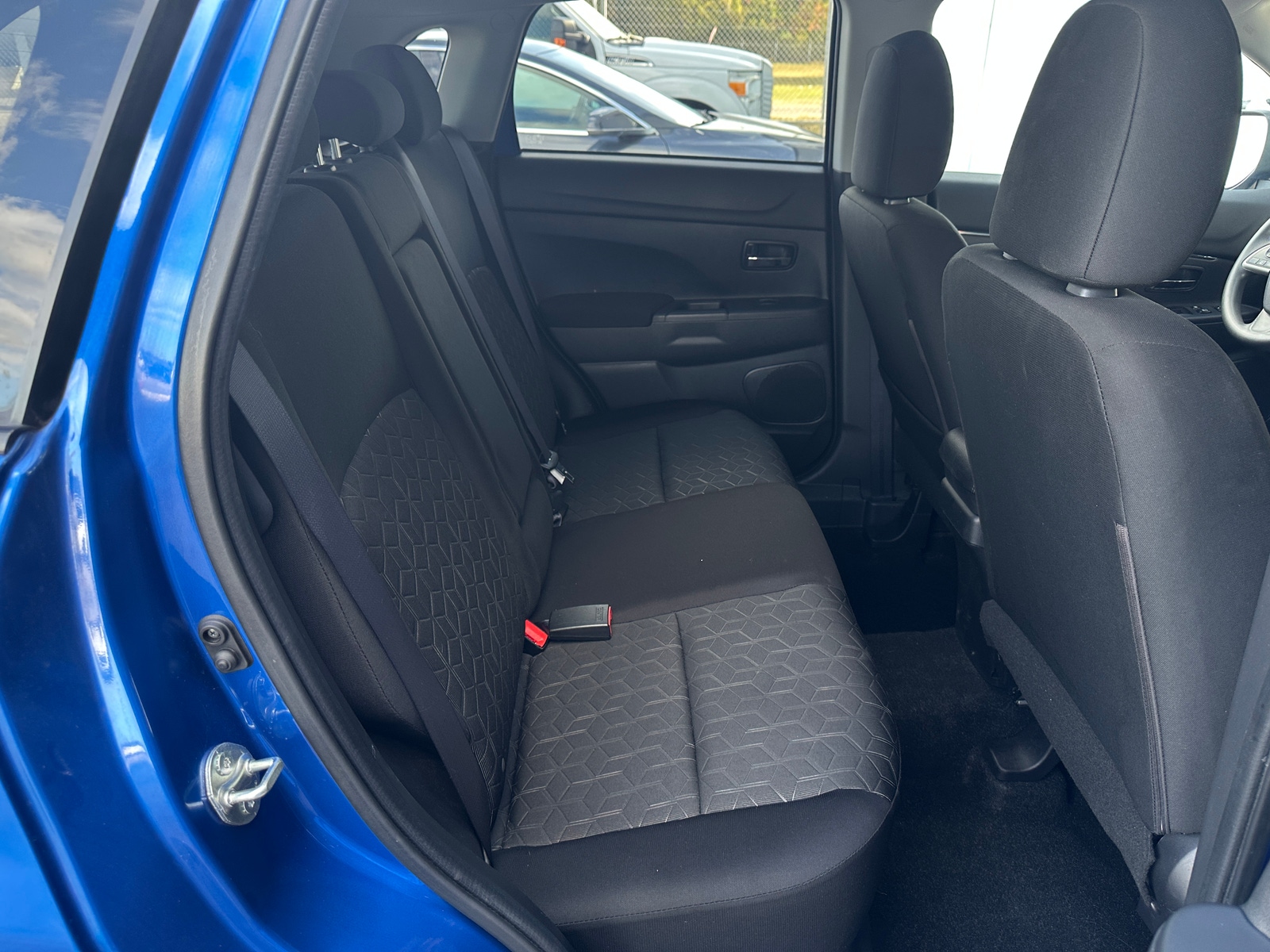 Thumbnail: 2021 Mitsubishi Outlander Sport - 6