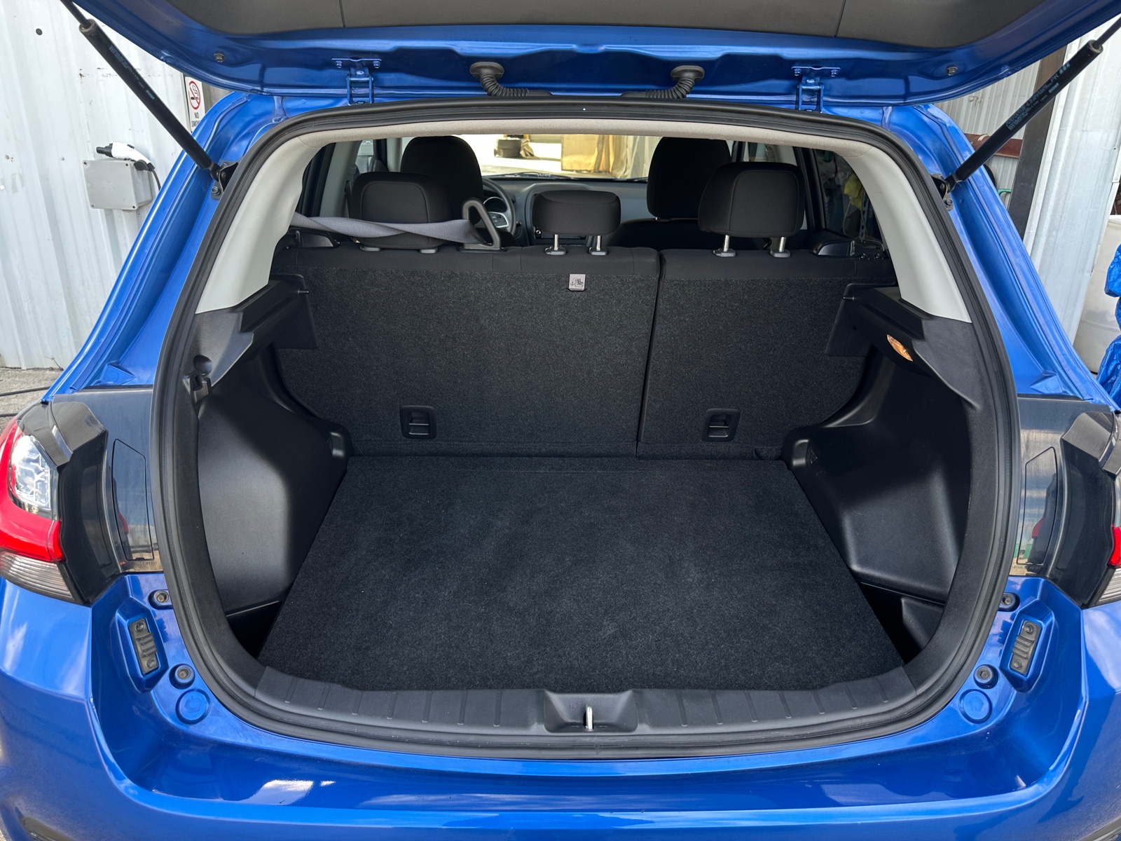 Thumbnail: 2021 Mitsubishi Outlander Sport - 7