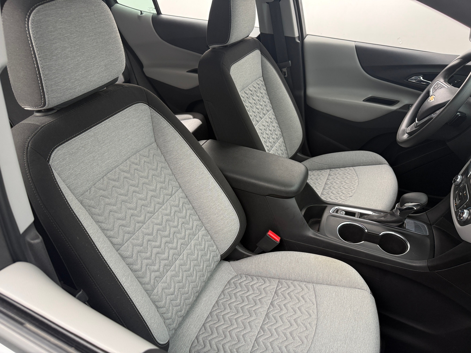 Thumbnail: 2023 Chevrolet Equinox - 2