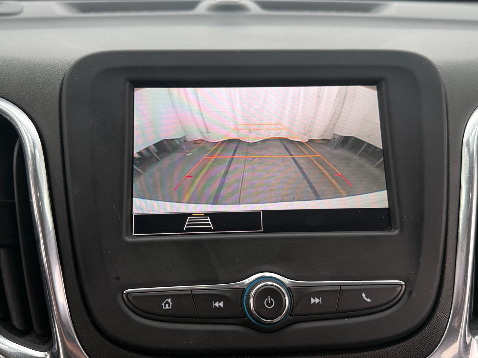 Thumbnail: 2023 Chevrolet Equinox - 4