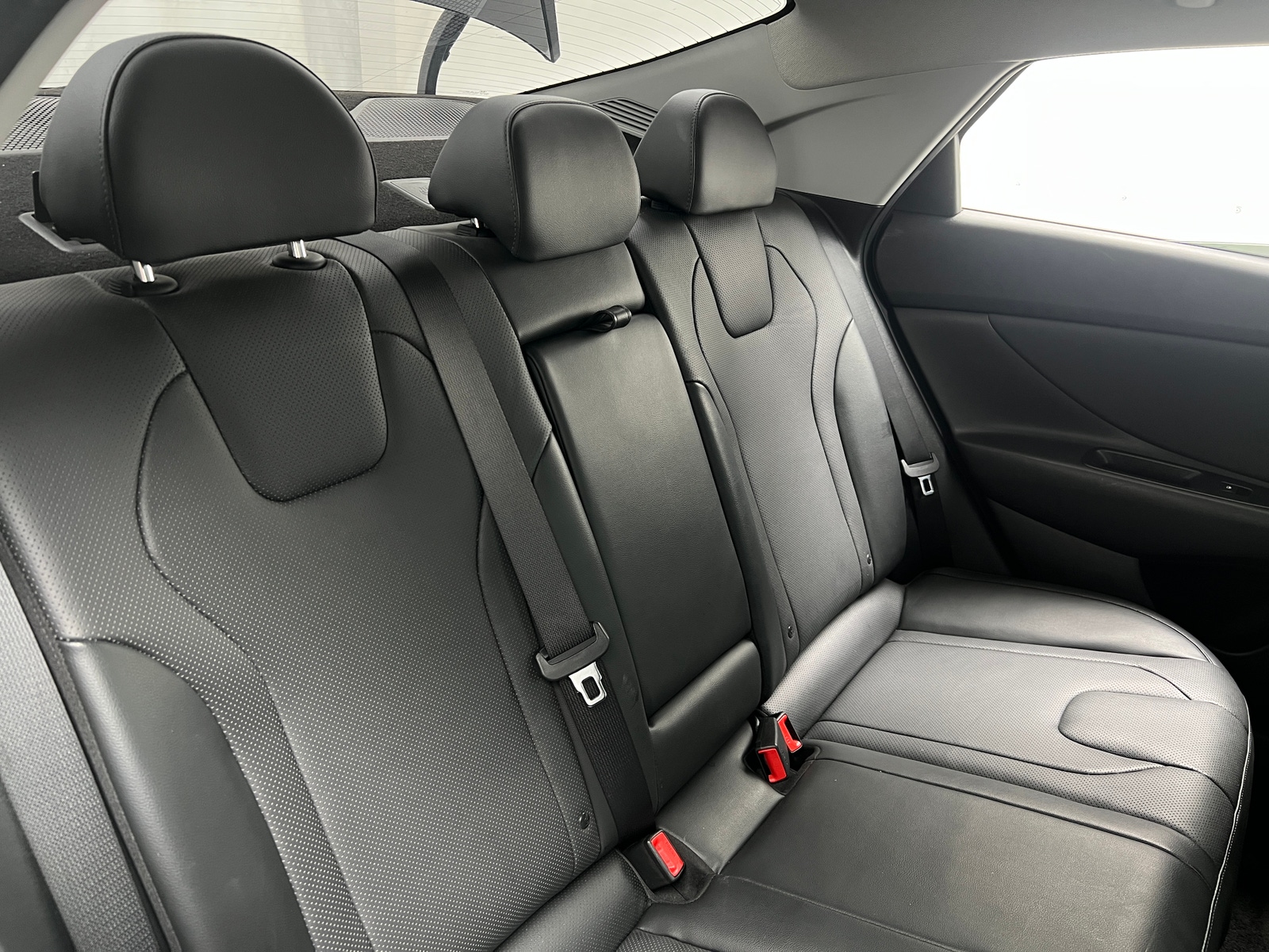 Thumbnail: 2023 Hyundai Elantra - 5