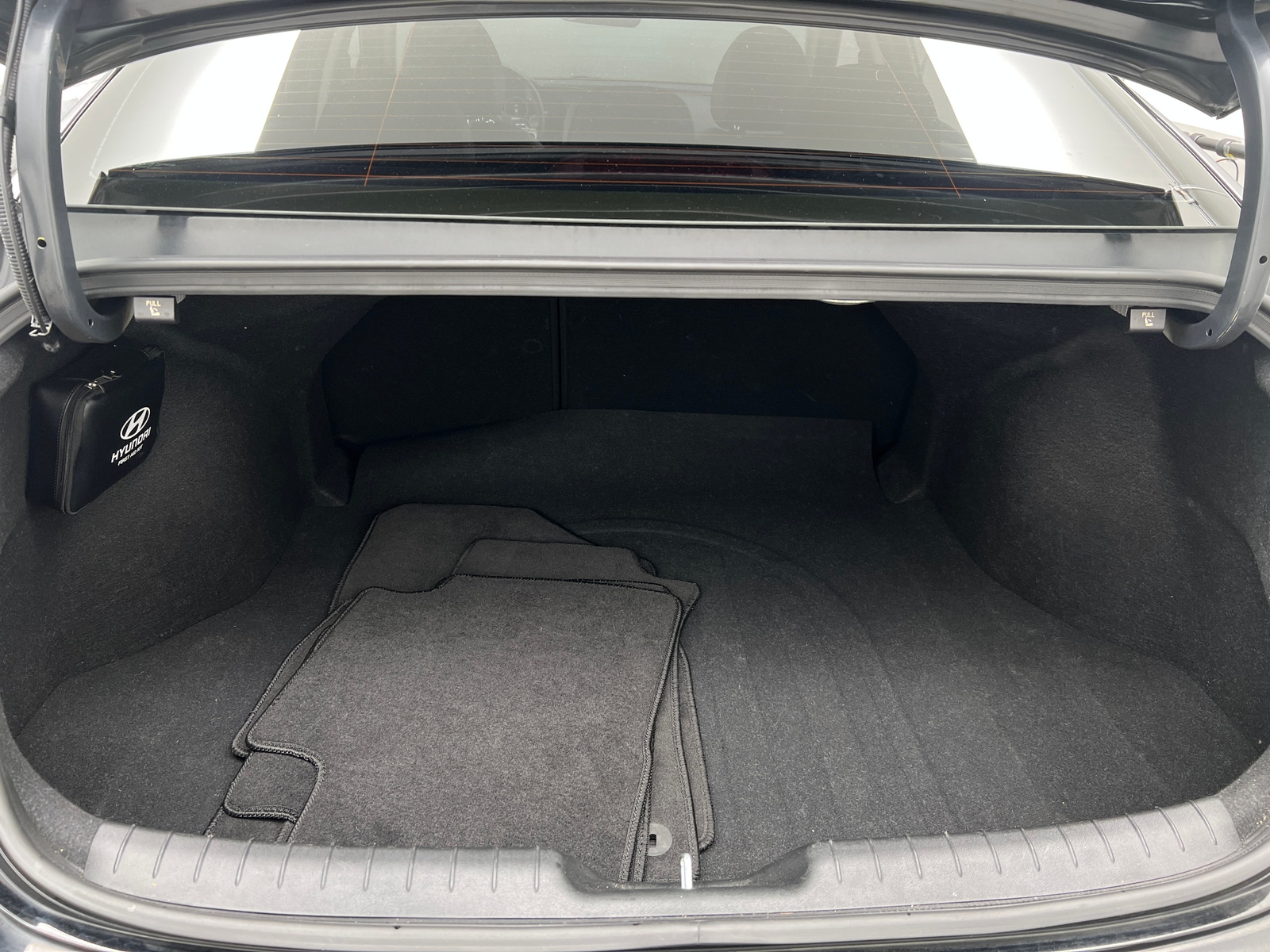 Thumbnail: 2023 Hyundai Elantra - 6