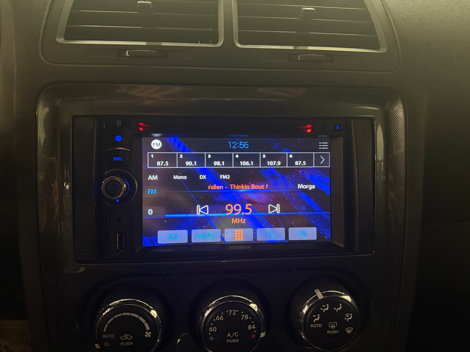 Thumbnail: 2012 Dodge Challenger - 4