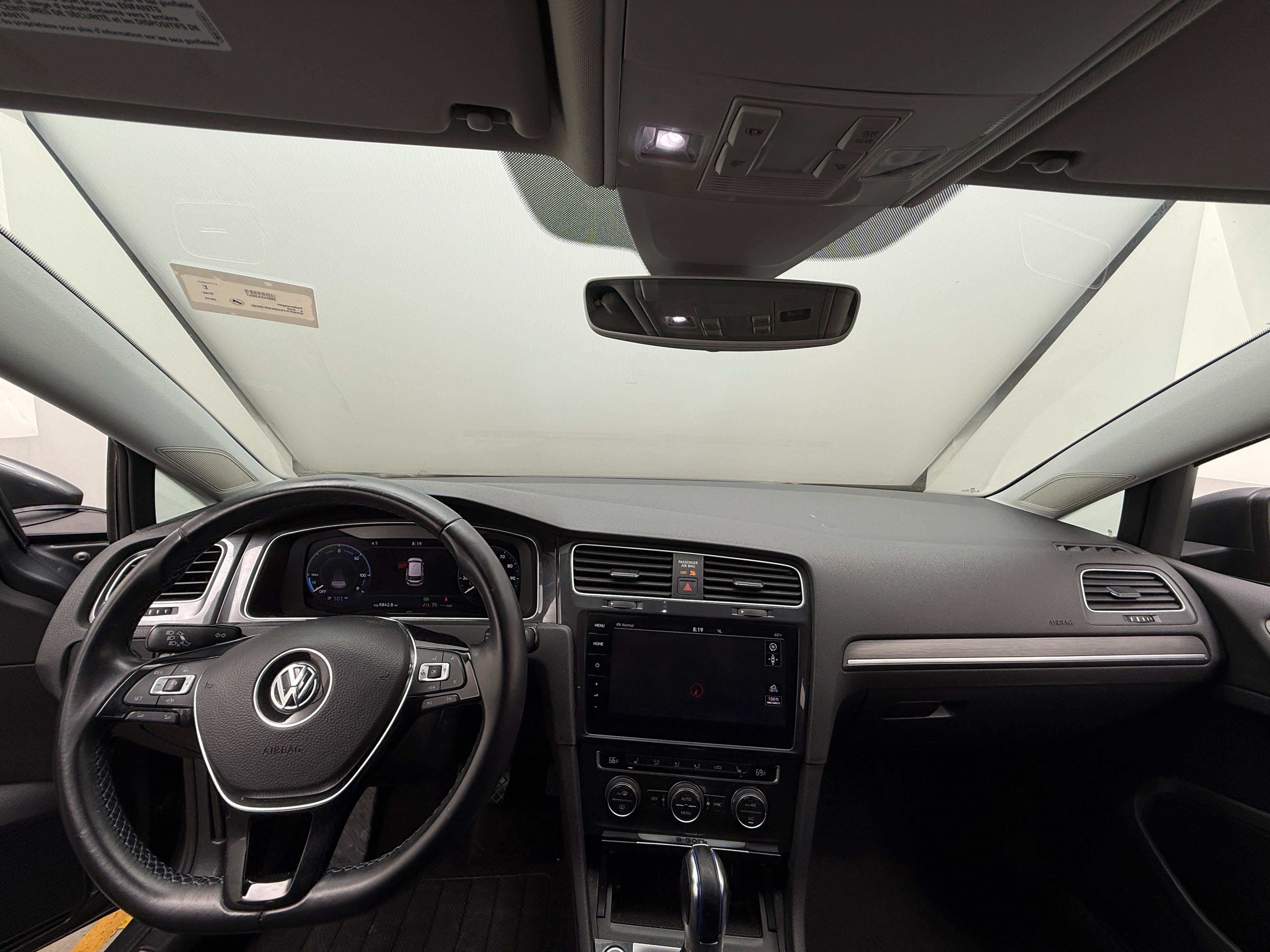 Used 2019 Volkswagen e-Golf e-Golf SEL Premium with VIN WVWPR7AU8KW910235 for sale in Auburn, WA