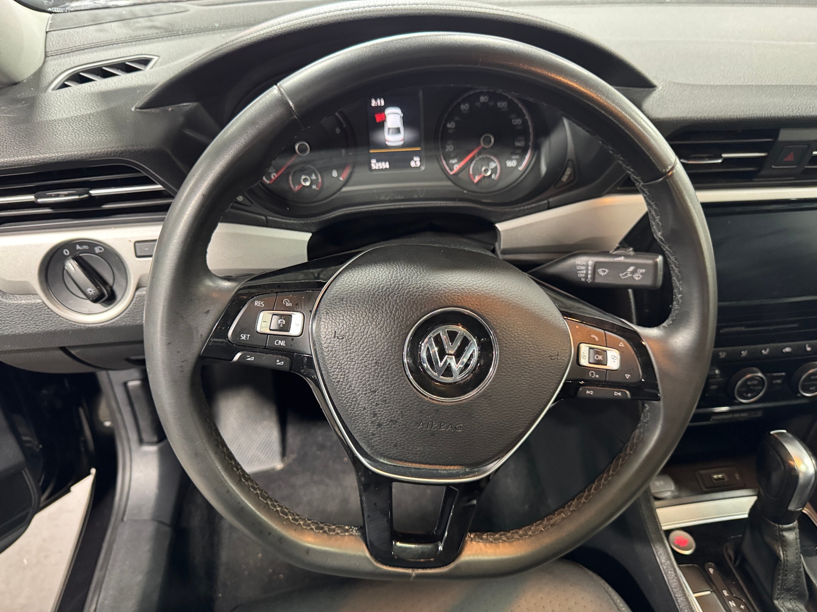 Thumbnail: 2021 Volkswagen Passat - 4